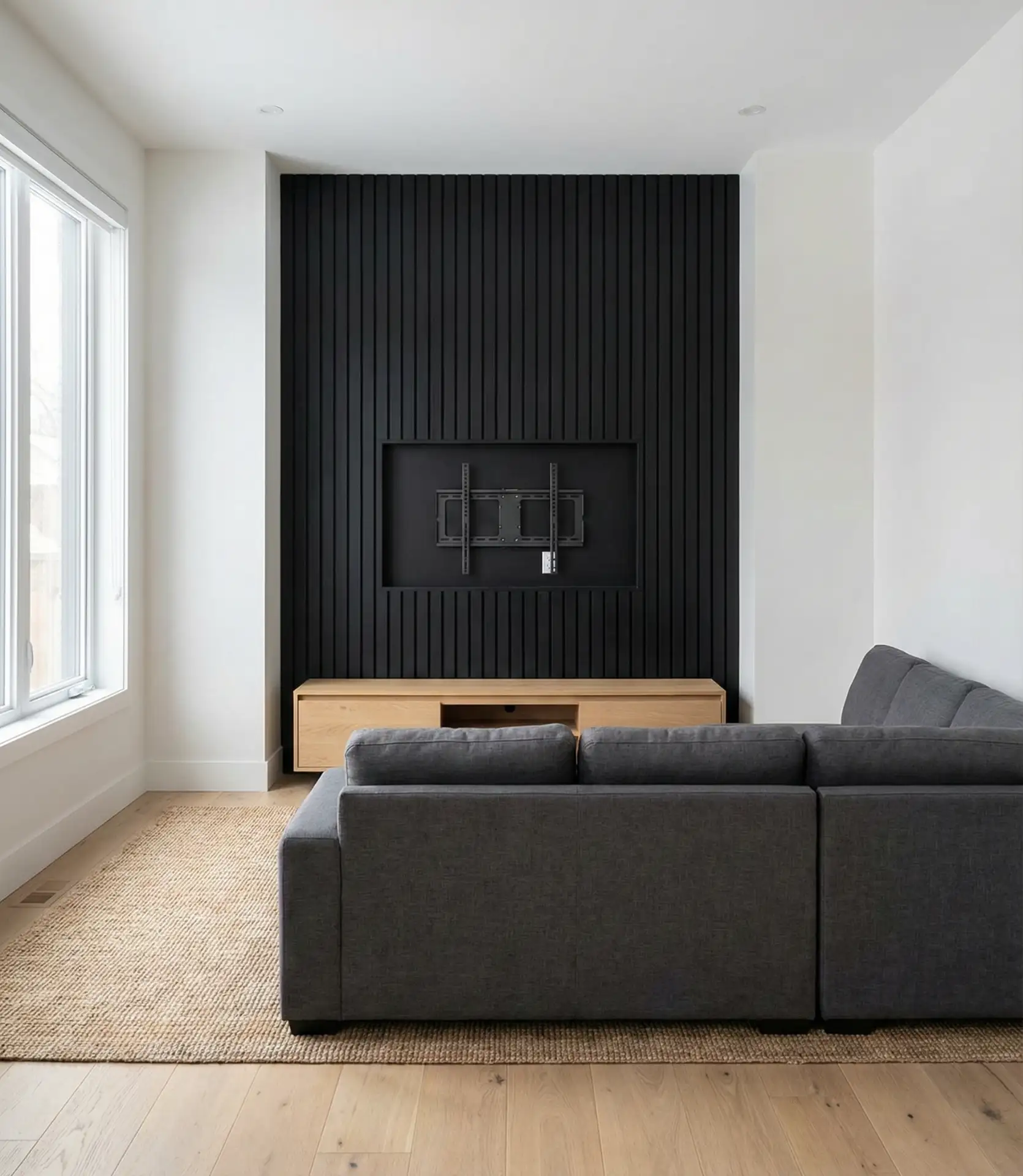 Floor-to-Ceiling Black Accent Panel 2