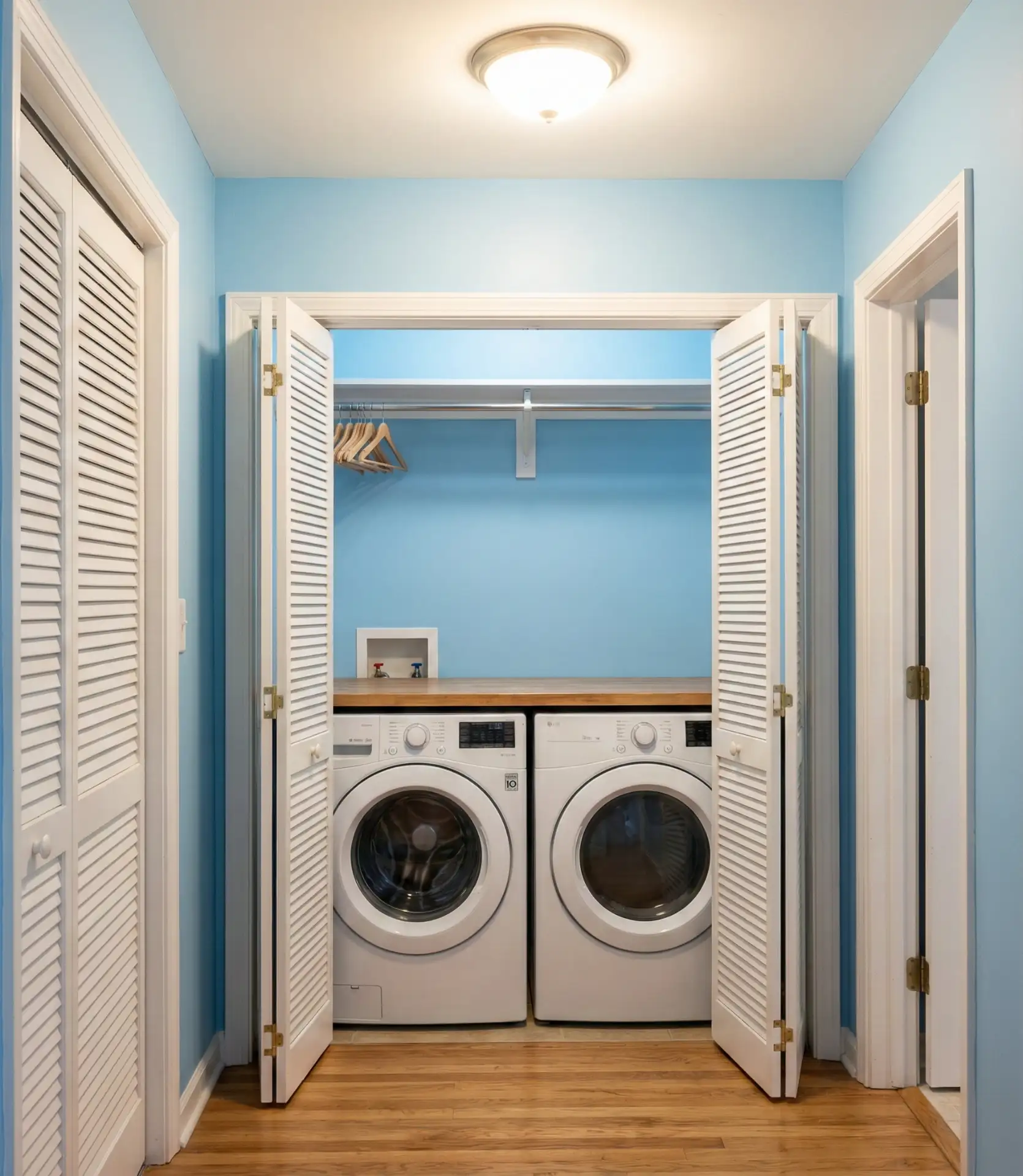 Hallway Laundry with Bifold Doors 1