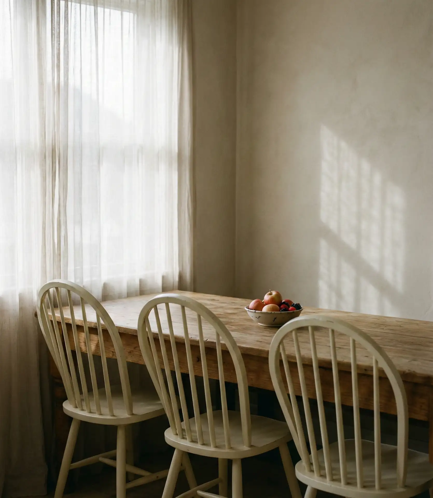 Ideas for the Breakfast Room with Windsor Chairs 2