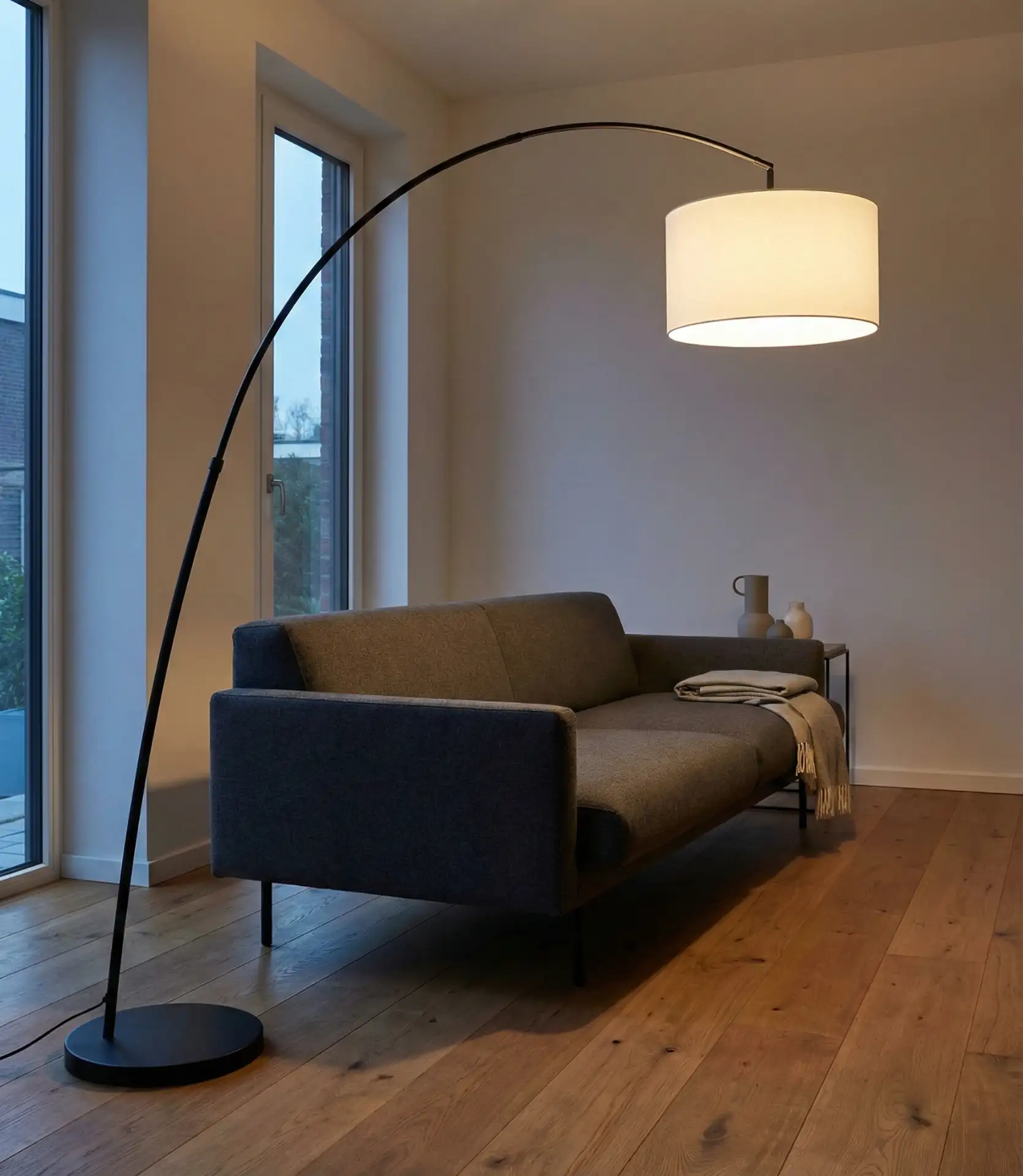 Oversized Arc Floor Lamp for Dramatic Impact 2