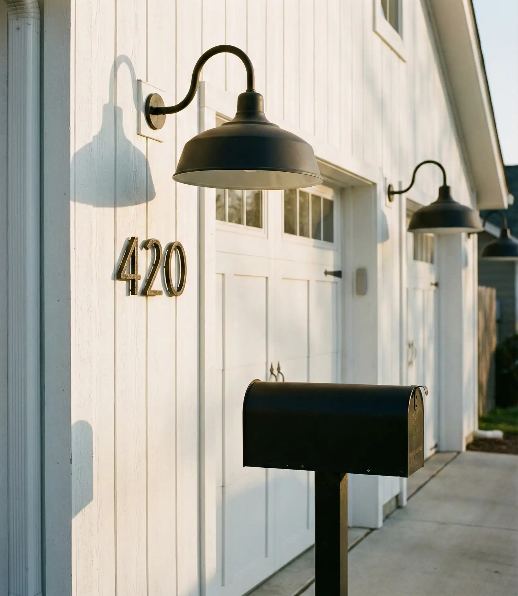 Oversized Black Hardware and Light Fixtures 2