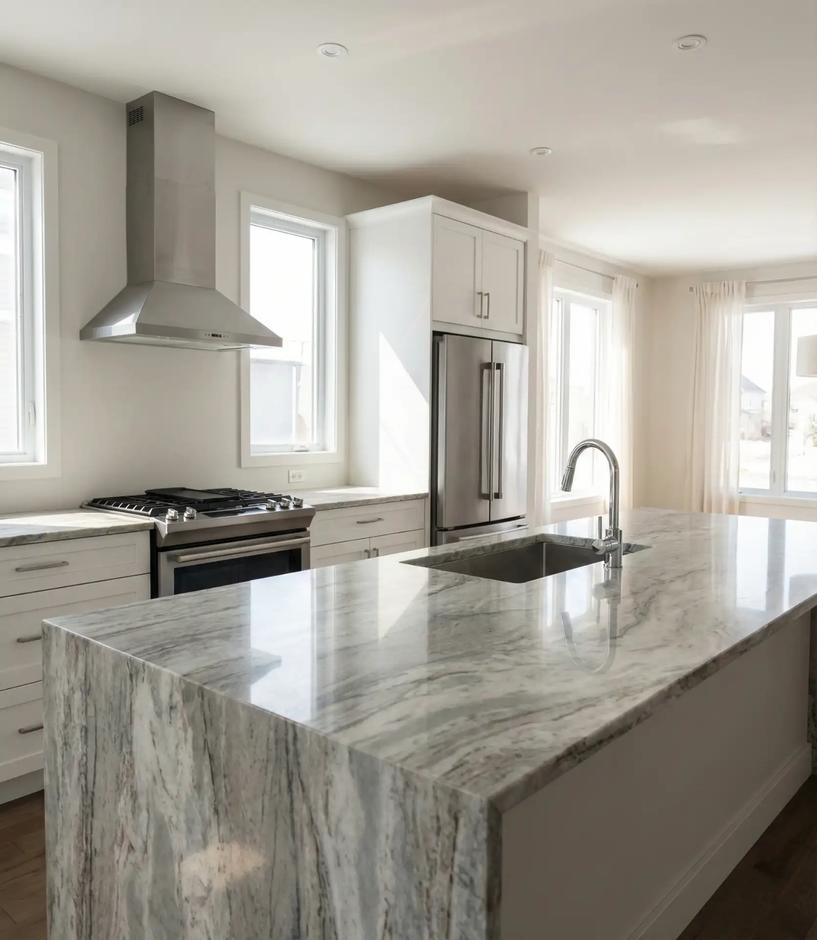 Polished Quartzite for High-Traffic Zones 1