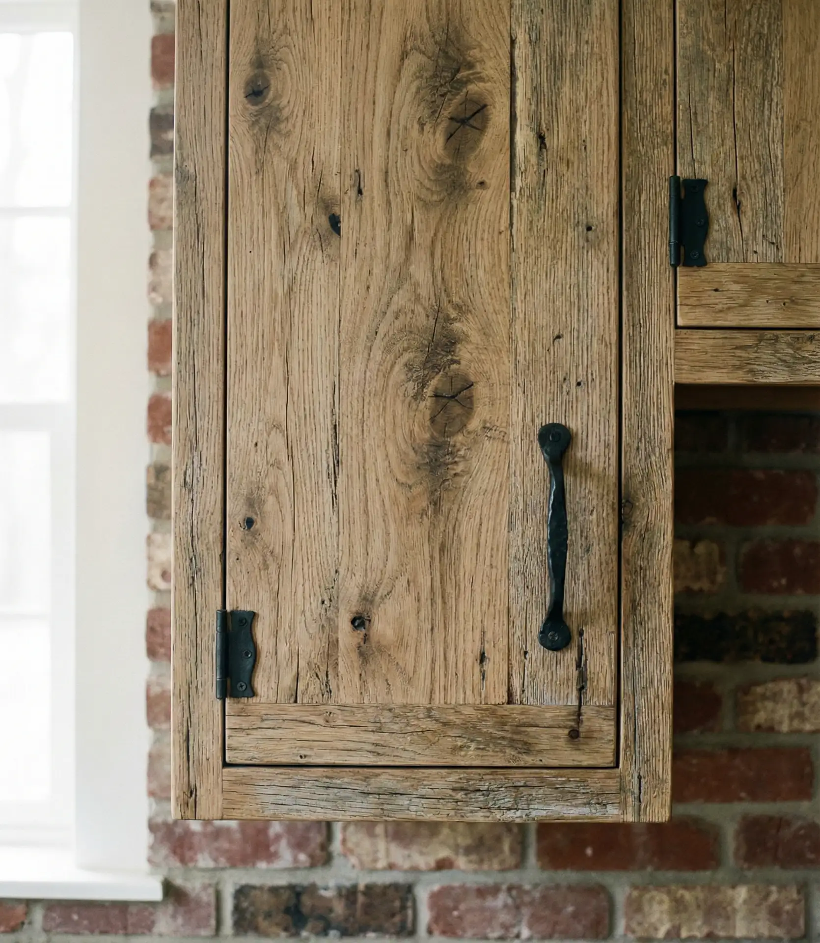 Rustic White Oak with Character Marks 2