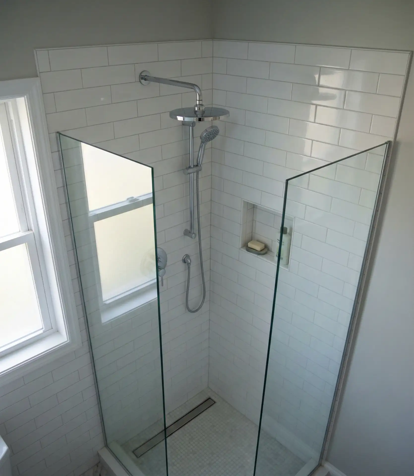 Small Bathroom Walk-In Shower with Corner Entry 2