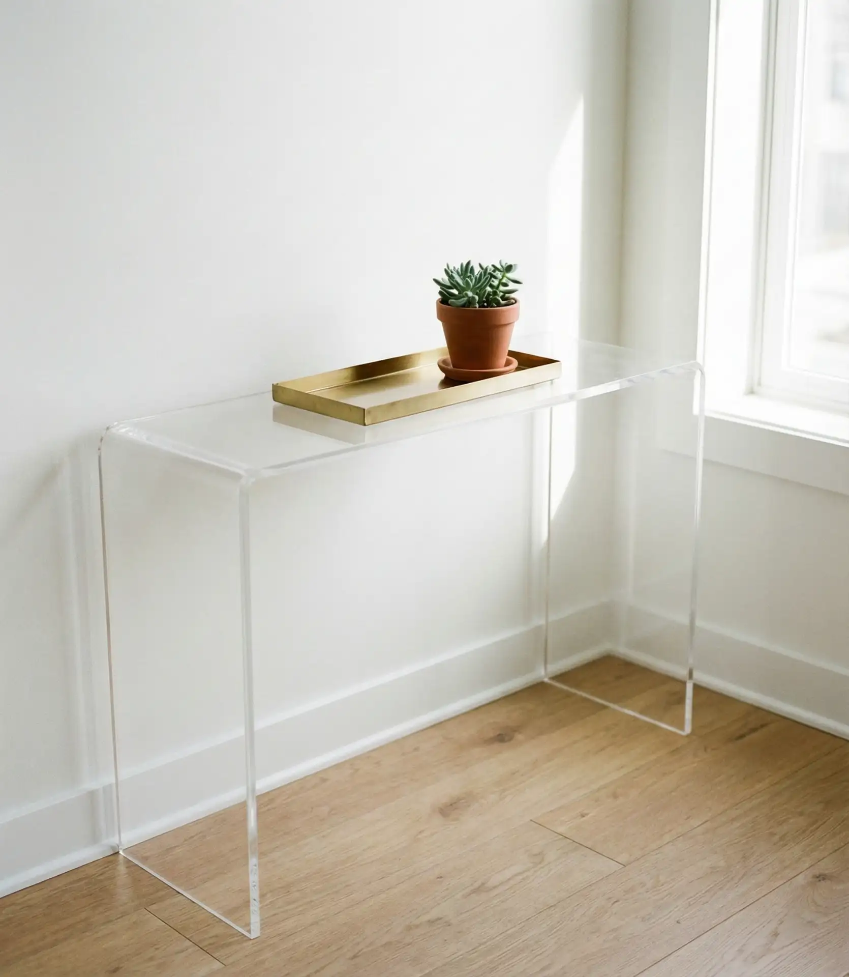 Transparent Acrylic Console for Airiness 2