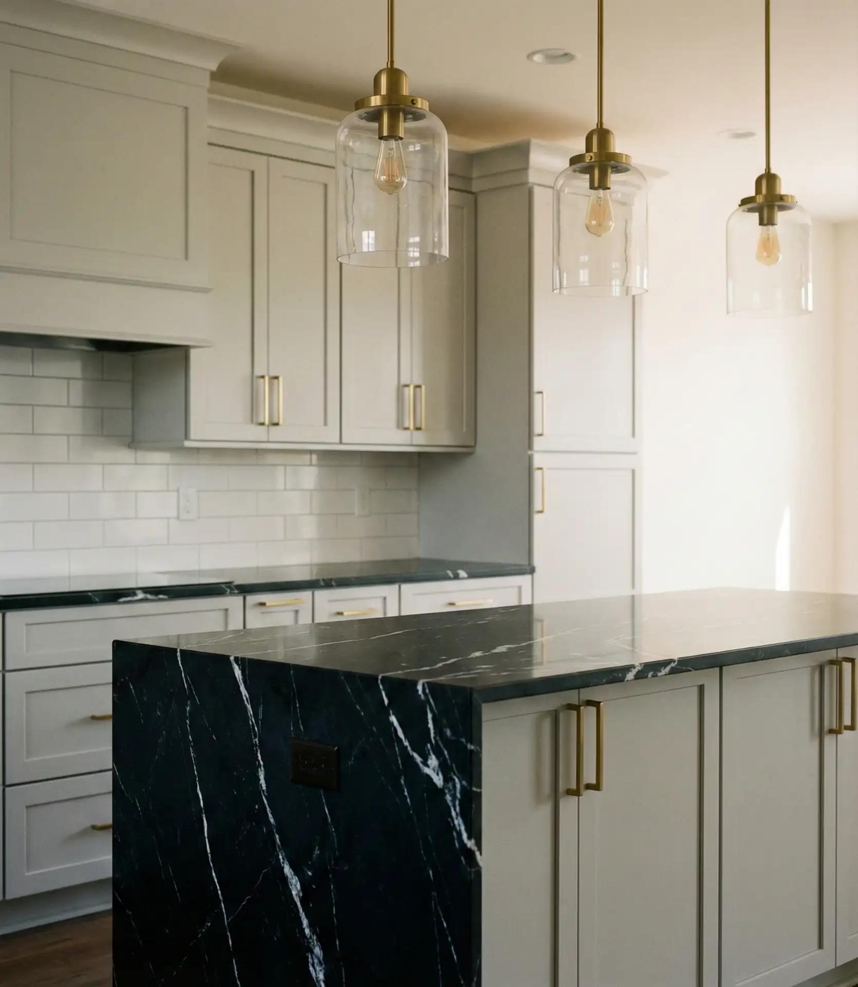 Veined Black Marble for Drama 1