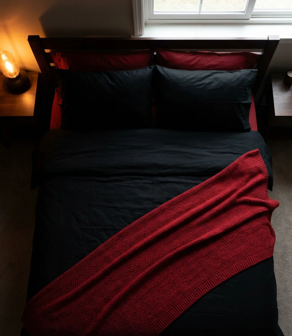 Red and Black Aesthetic Bedroom 2