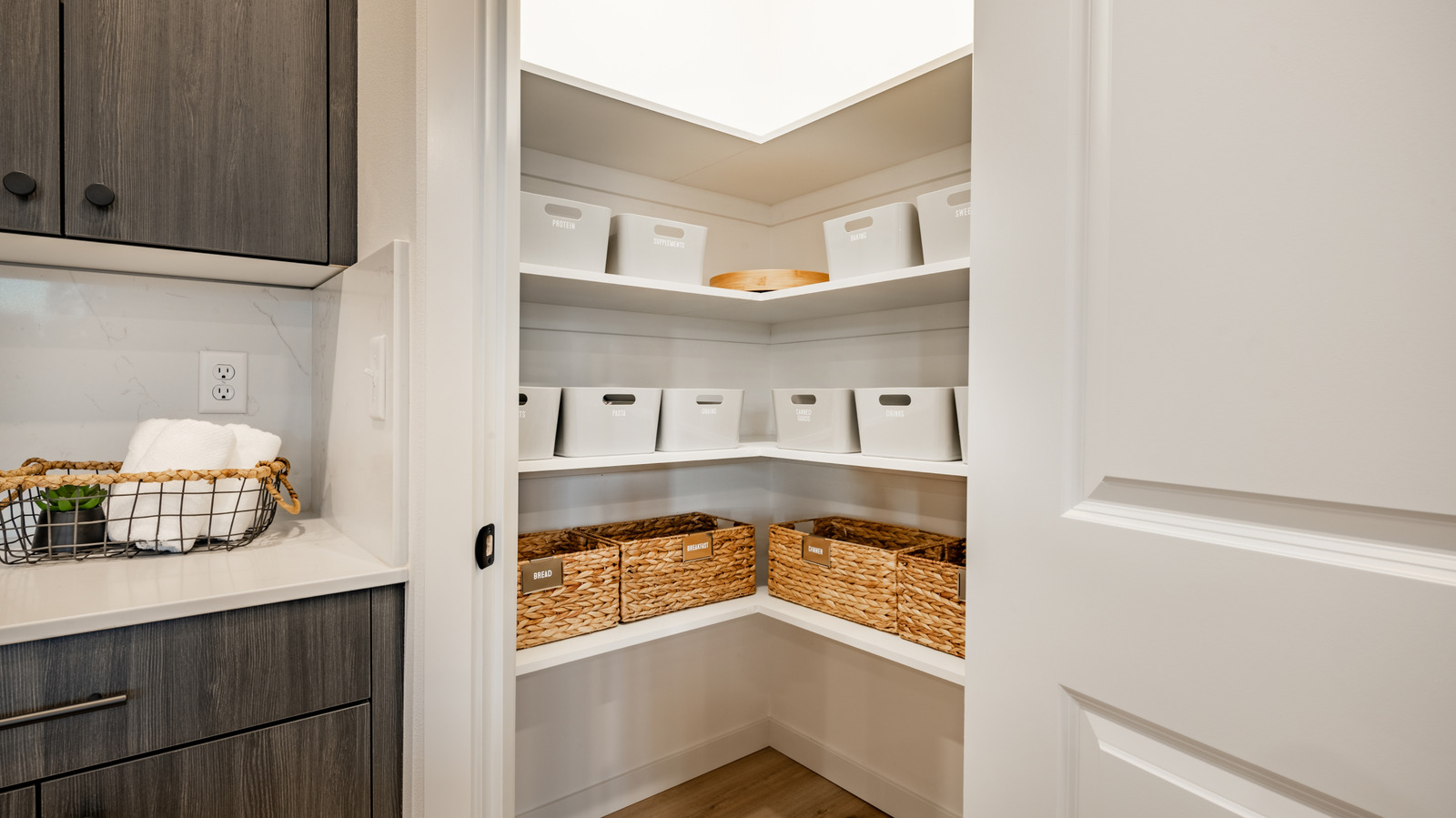 10 Tips For Designing A Walk-In Pantry
