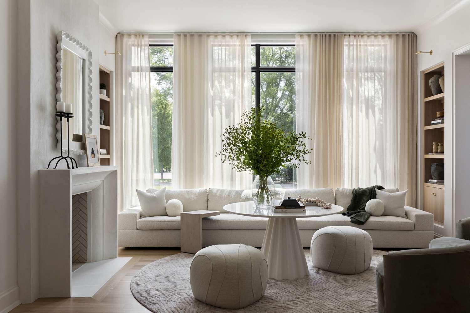 14 Minimalist Living Room Ideas for a Serene Space
