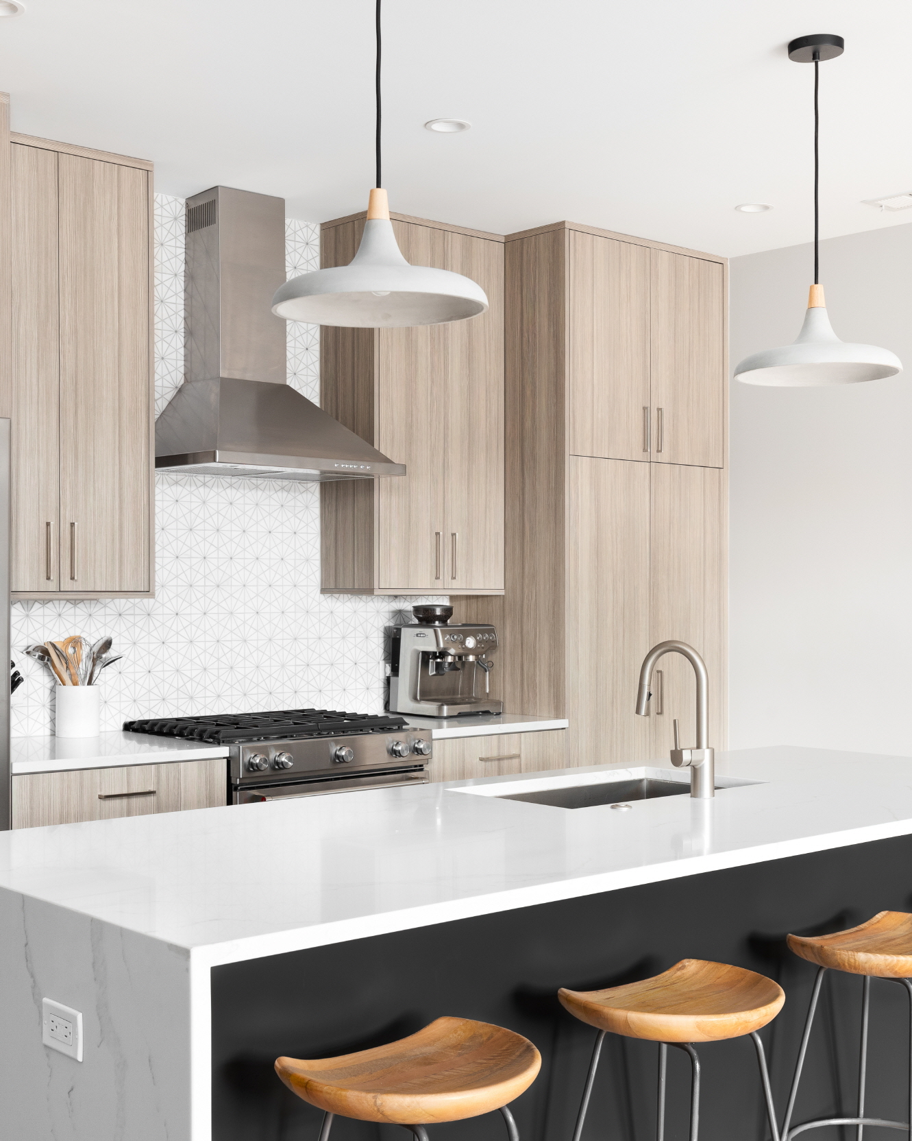 20 Best Small Modern Kitchen Ideas: Transforming Limited Spaces into Stylish Havens - LX Hausys