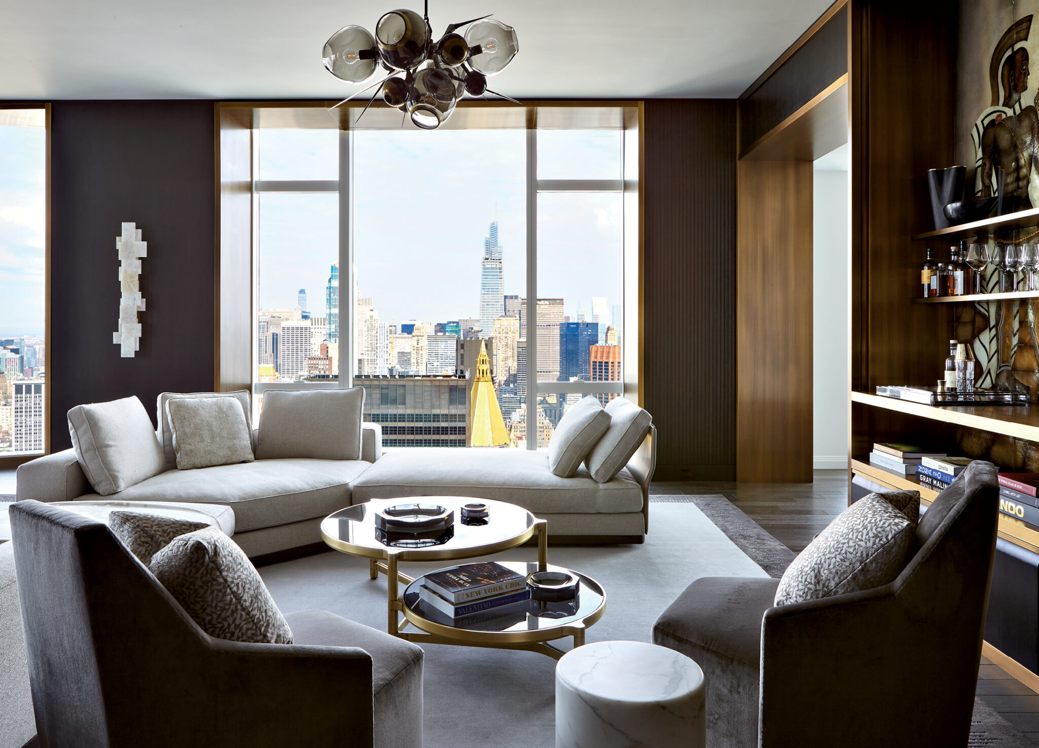 Manhattan Sanctuary: Embracing Stunning City Views