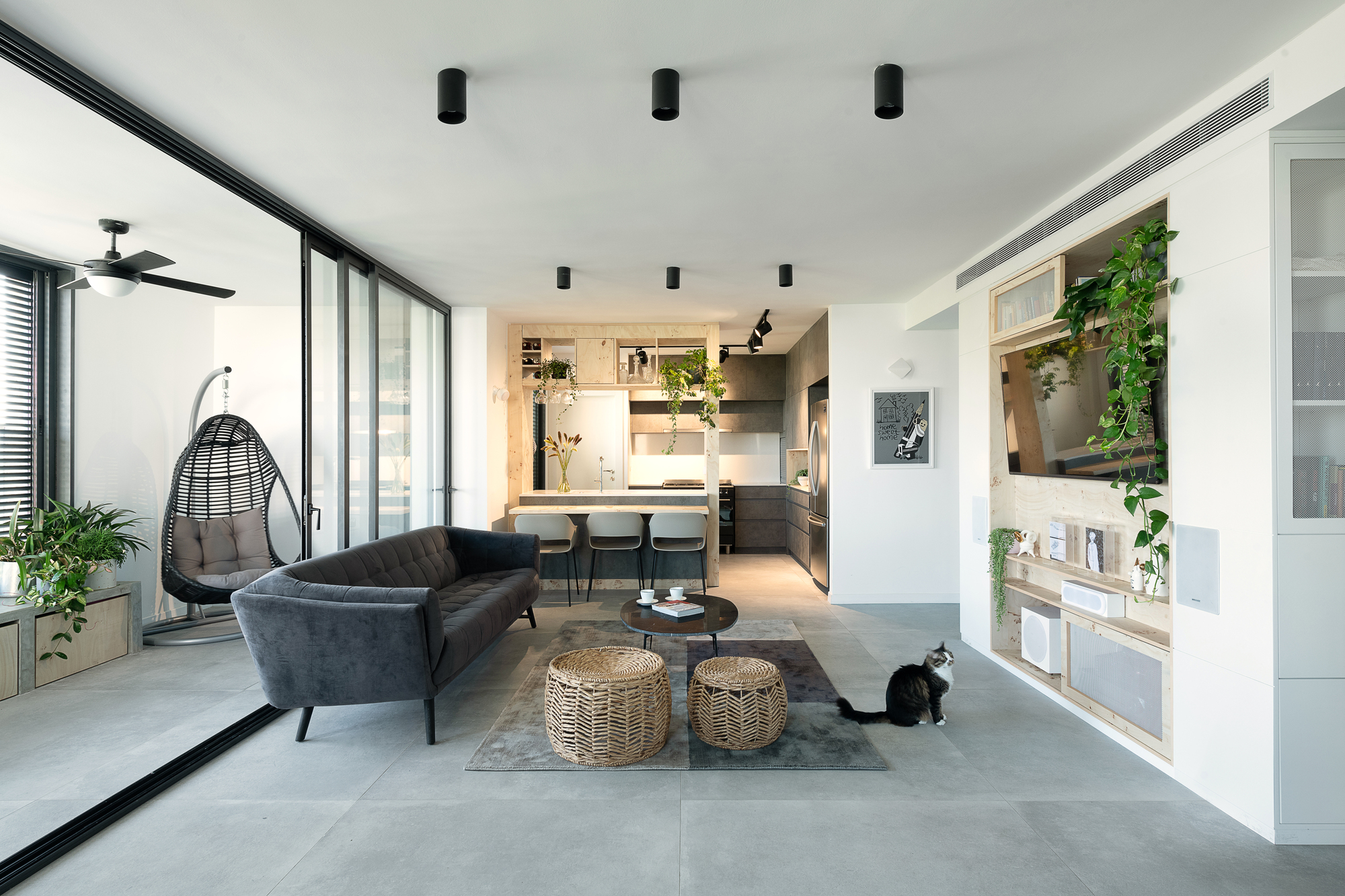 Modern Urban Apartment in Tel Aviv / Studio Perri Interior Design | ArchDaily