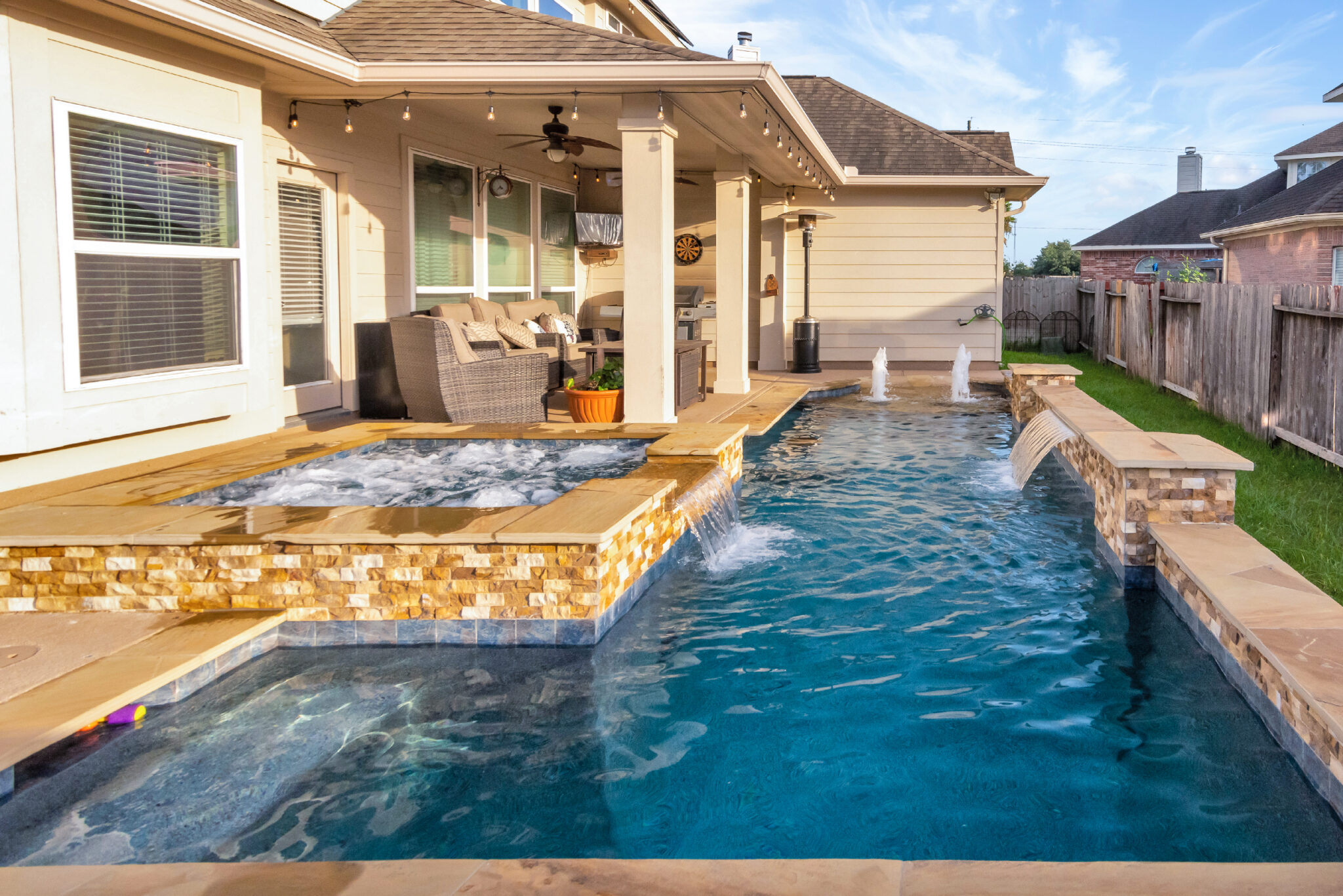 Small Backyard Pools: Designs & Ideas - Cody Pools