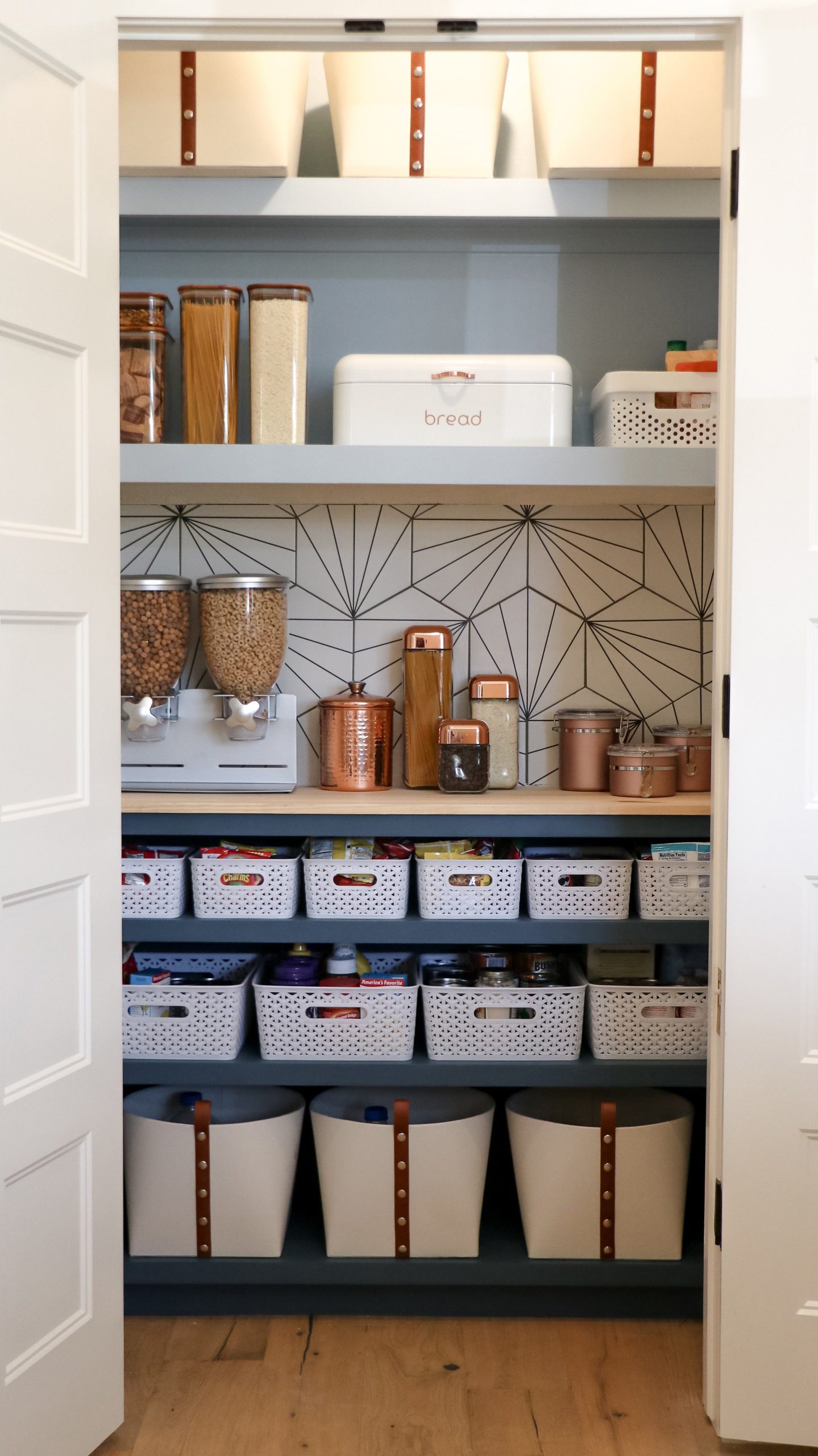 Small Pantry Makeover | Organization Tips and Storage Ideas – Handmade Haven
