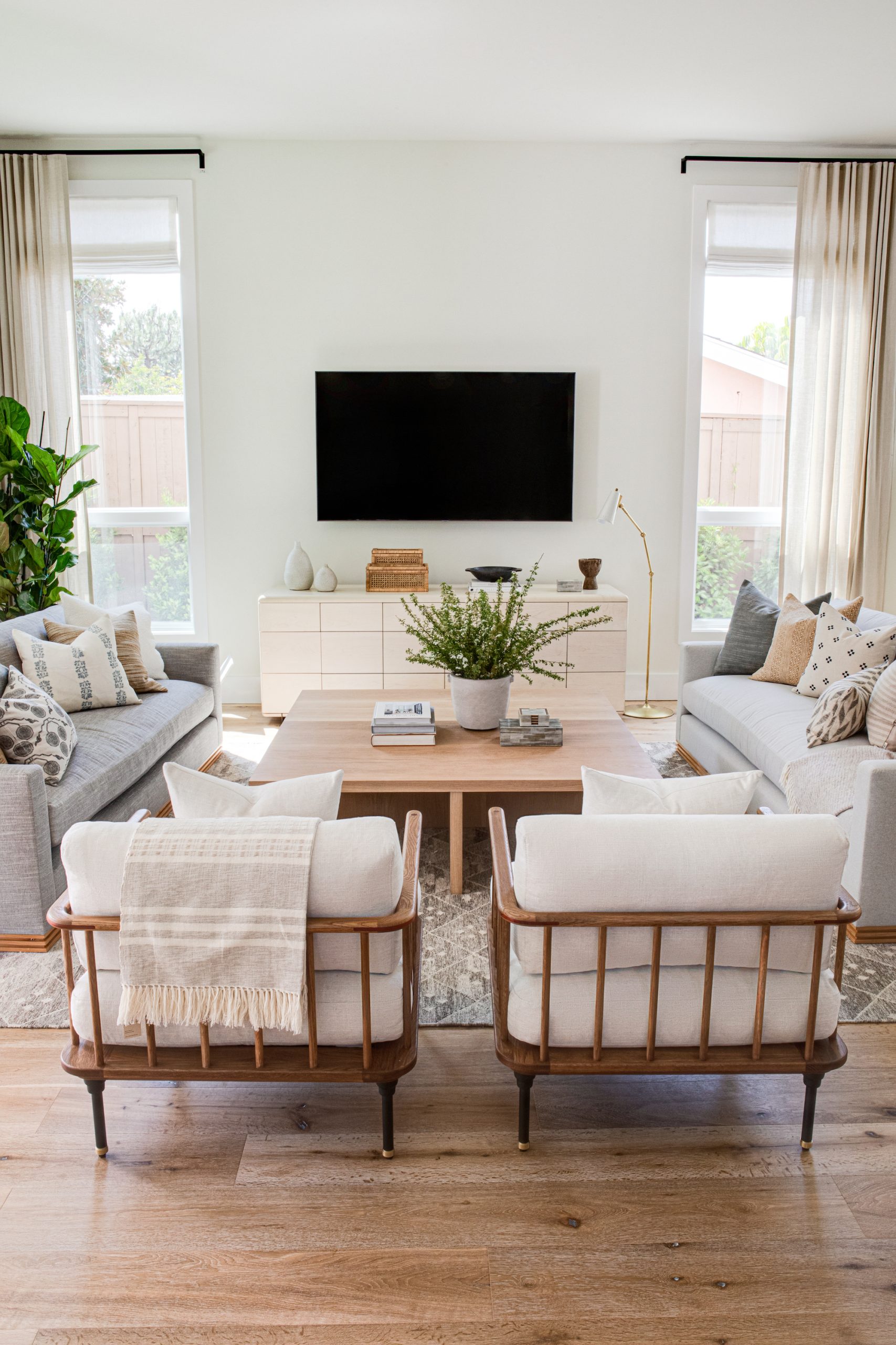 Steer clear of these 9 family room layout mistakes | Homes and Gardens