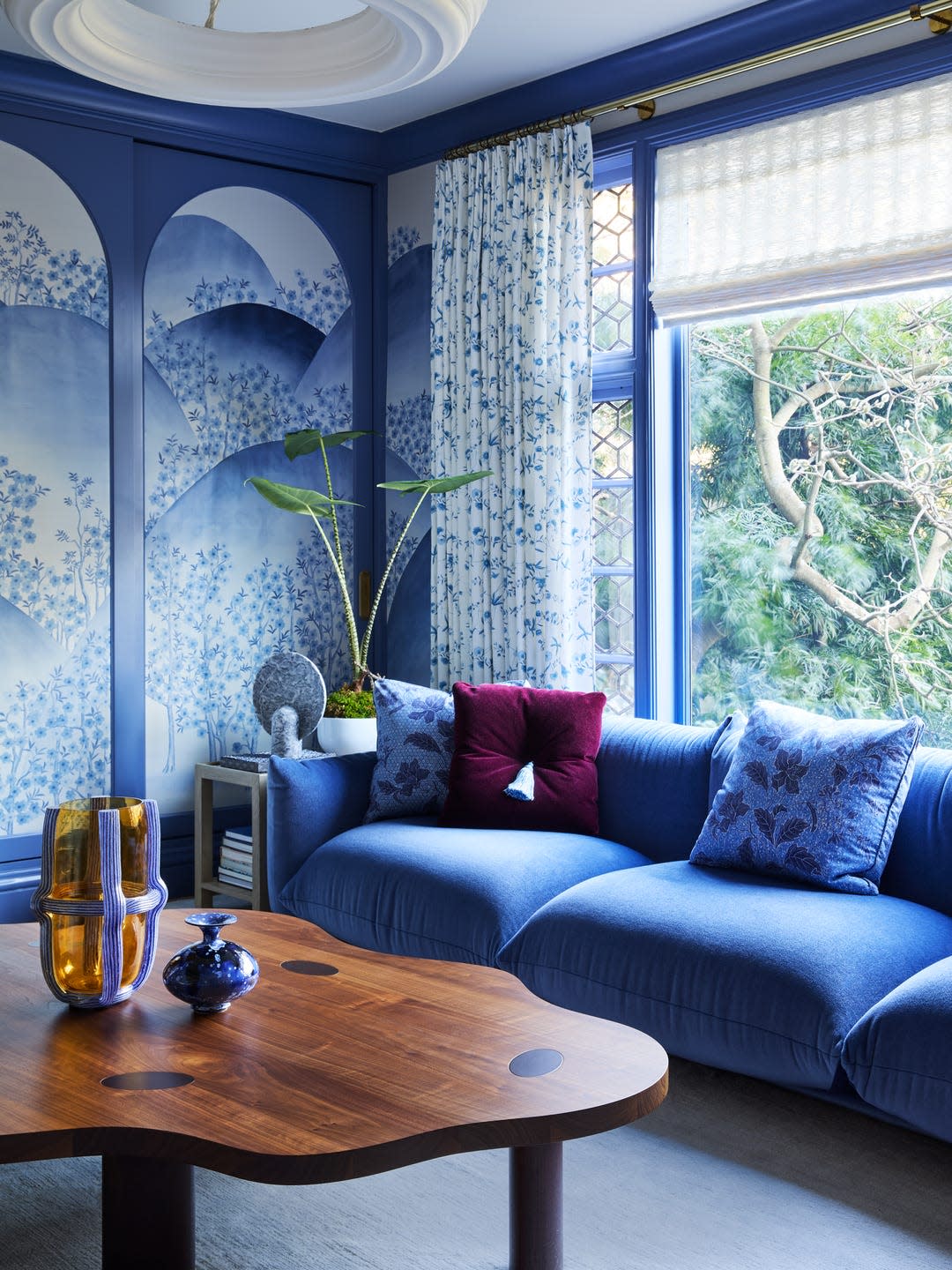 These Wallpaper Trends Are Taking Over in 2026