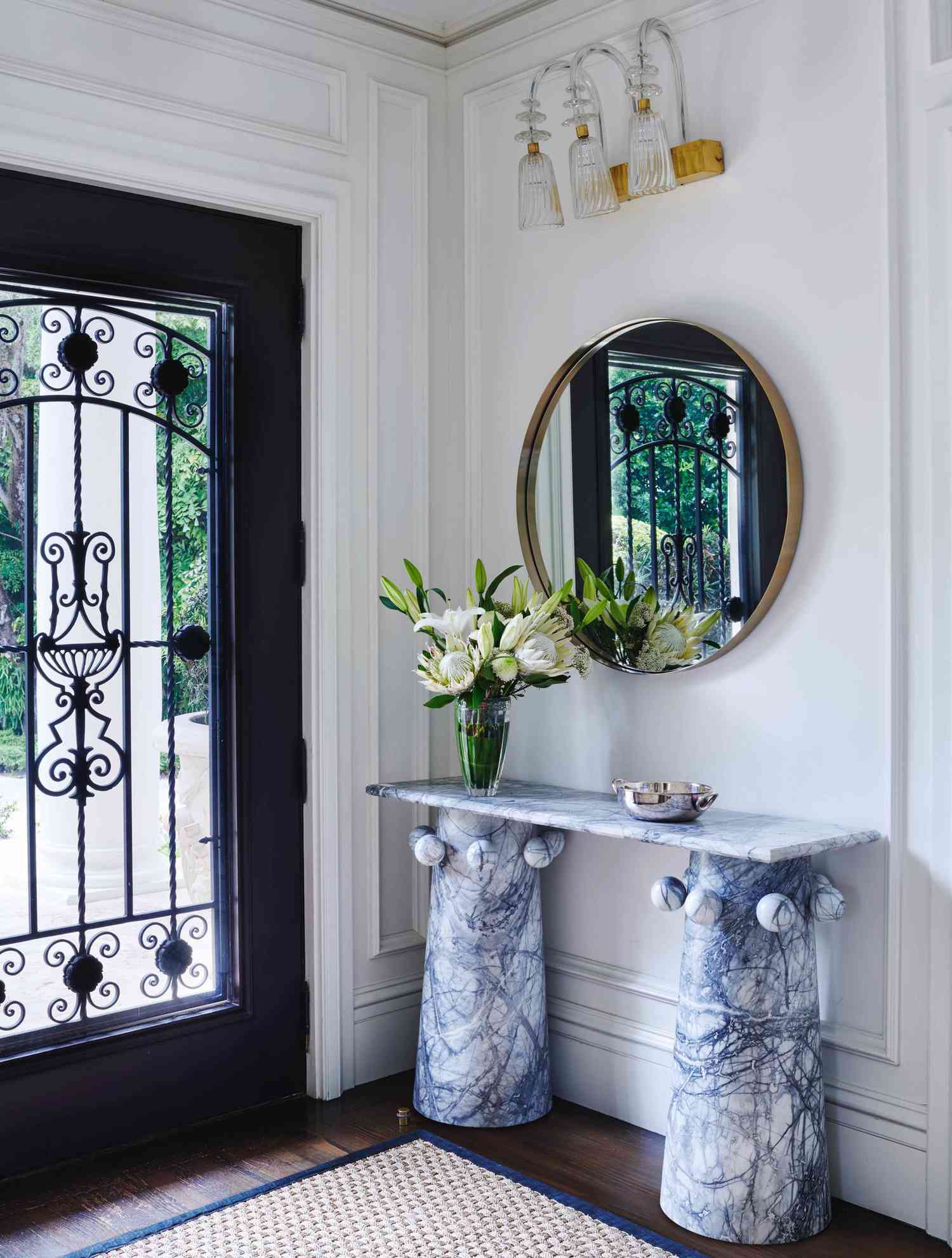 15 Small Entryway Ideas That Make a Big First Impression