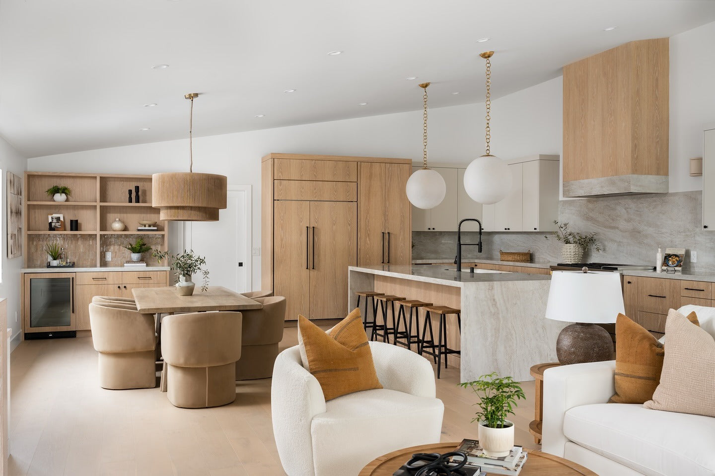 16 Open Kitchen Living Room Ideas for Laid-Back Style – CreativeBooster