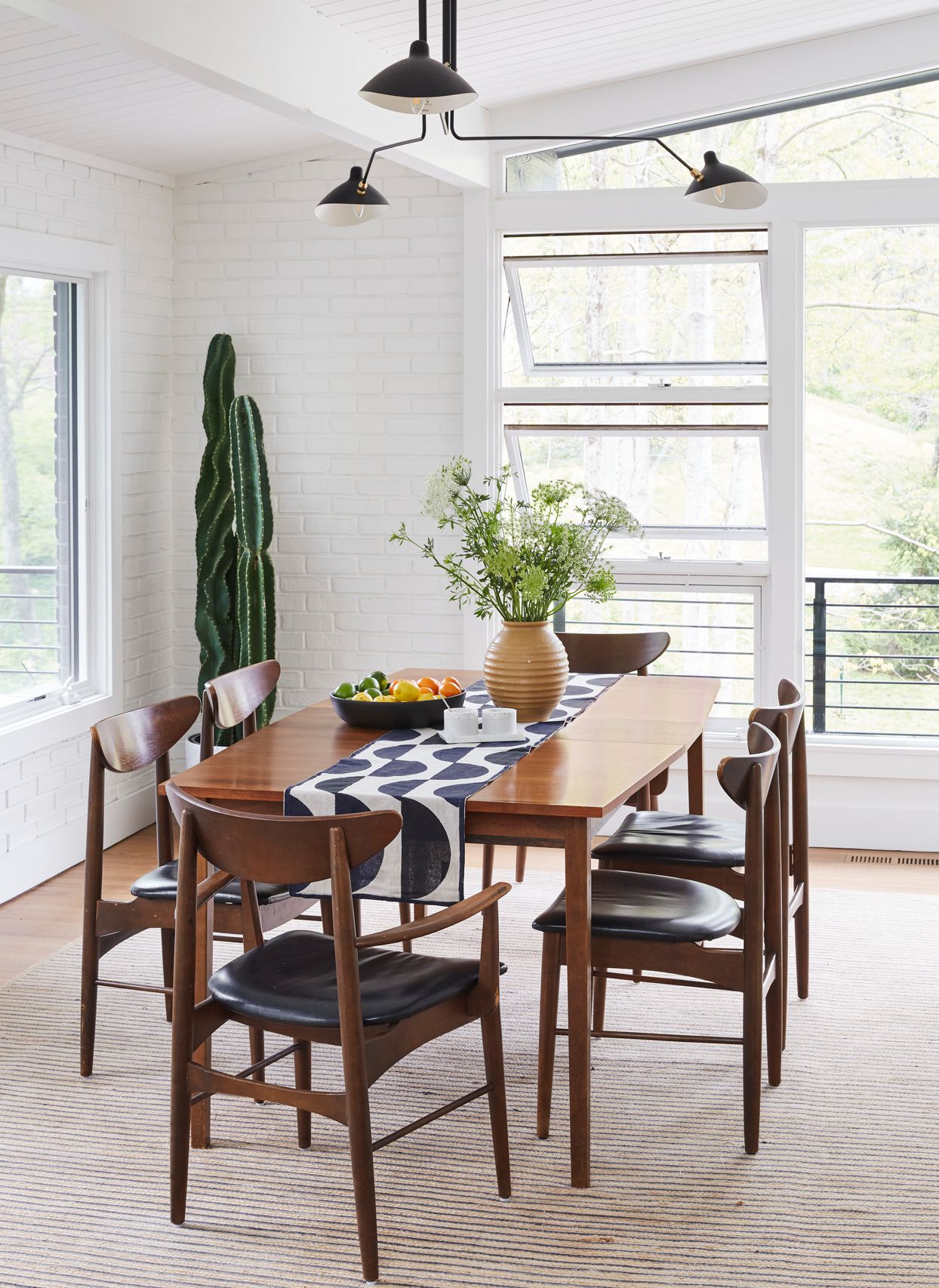 18 Dining Table Decor Ideas to Enhance Your Space