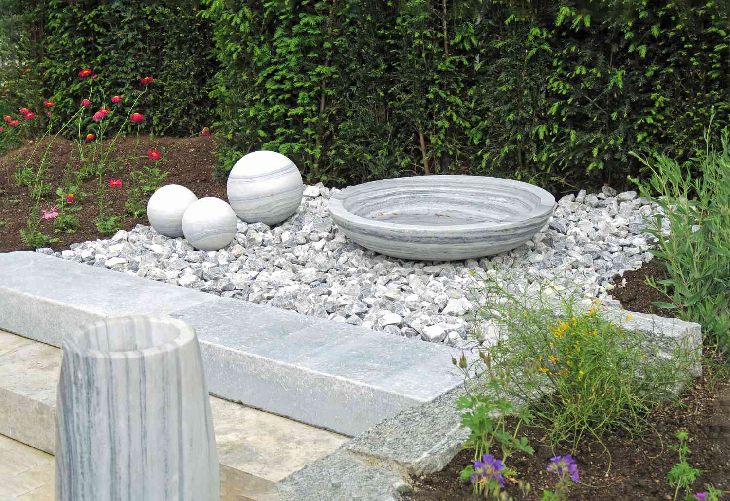 20 Zen Garden Ideas to Help You Unwind