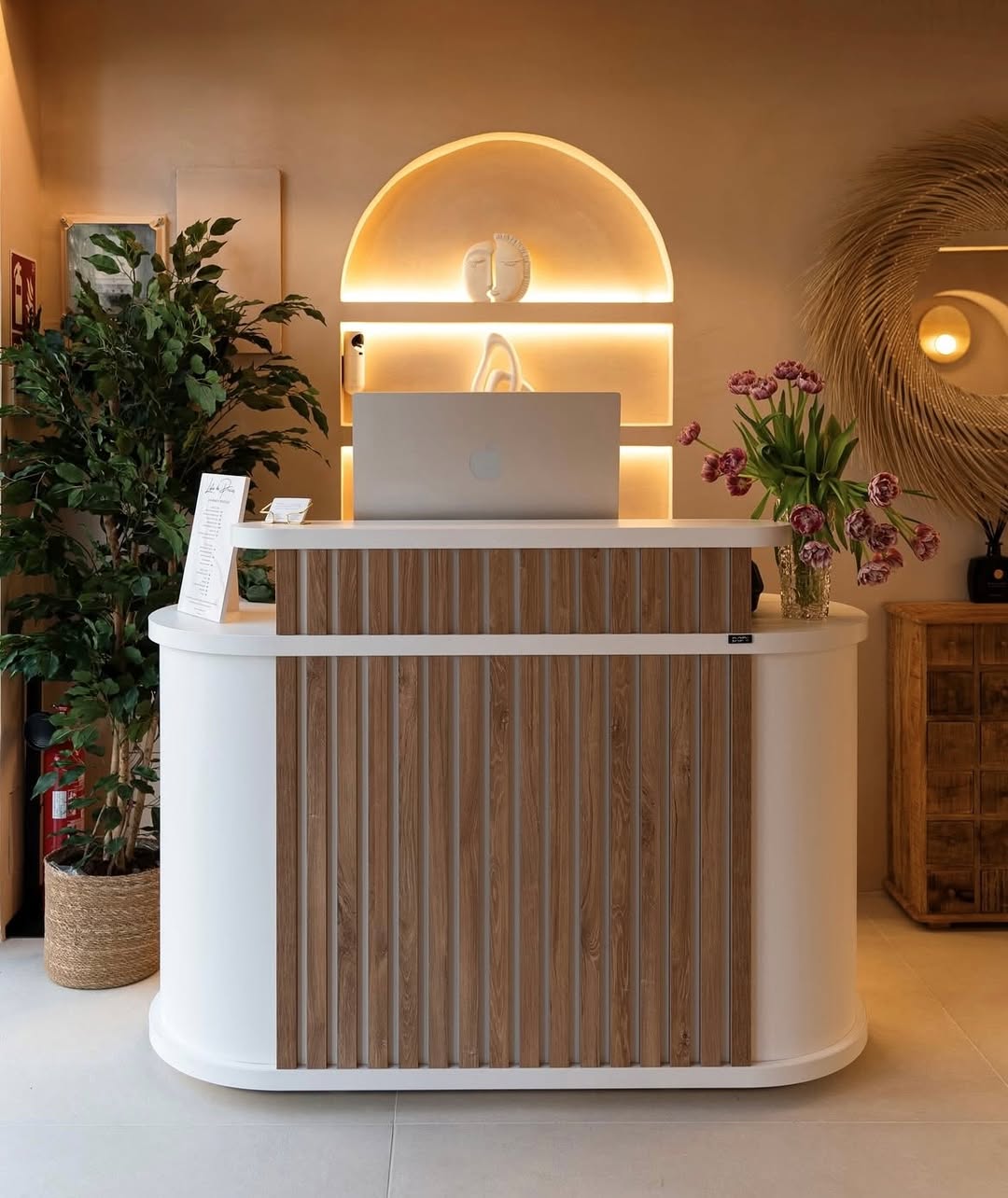 23 Front Desk Design Ideas No One Shares Because They're Designed for People, Not Paperwork