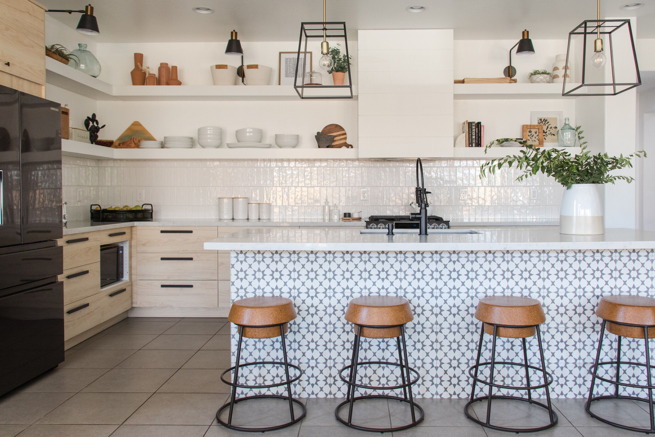23 Kitchen Bar and Eat-In Counter Design Ideas