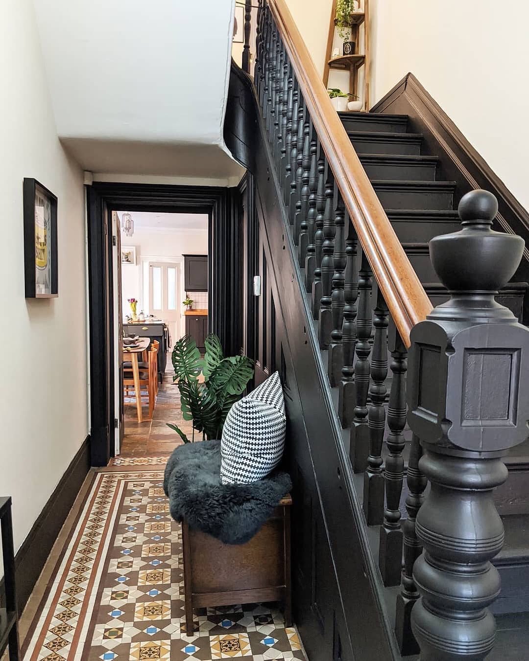 25 Dark Hallway Ideas No One Shares Because Once You See One Done Right, You Want One