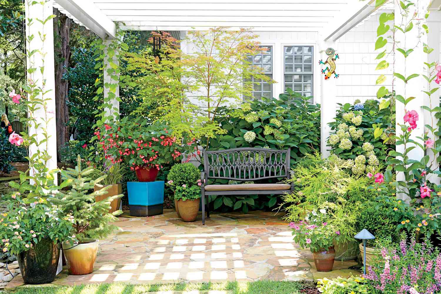 25 Small Backyard Ideas For A Mini Outdoor Oasis