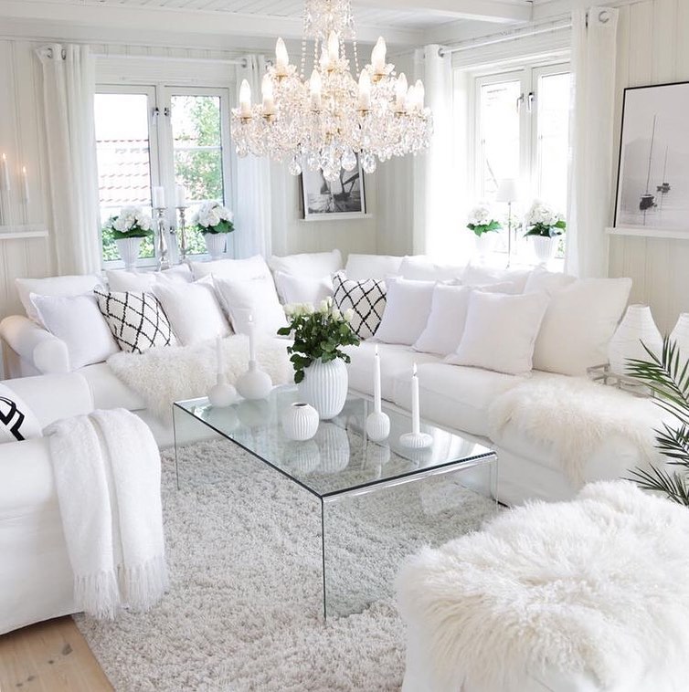 27 White Sofa Living Room Ideas Borrowed From Homes With Quiet-Luxury Energy