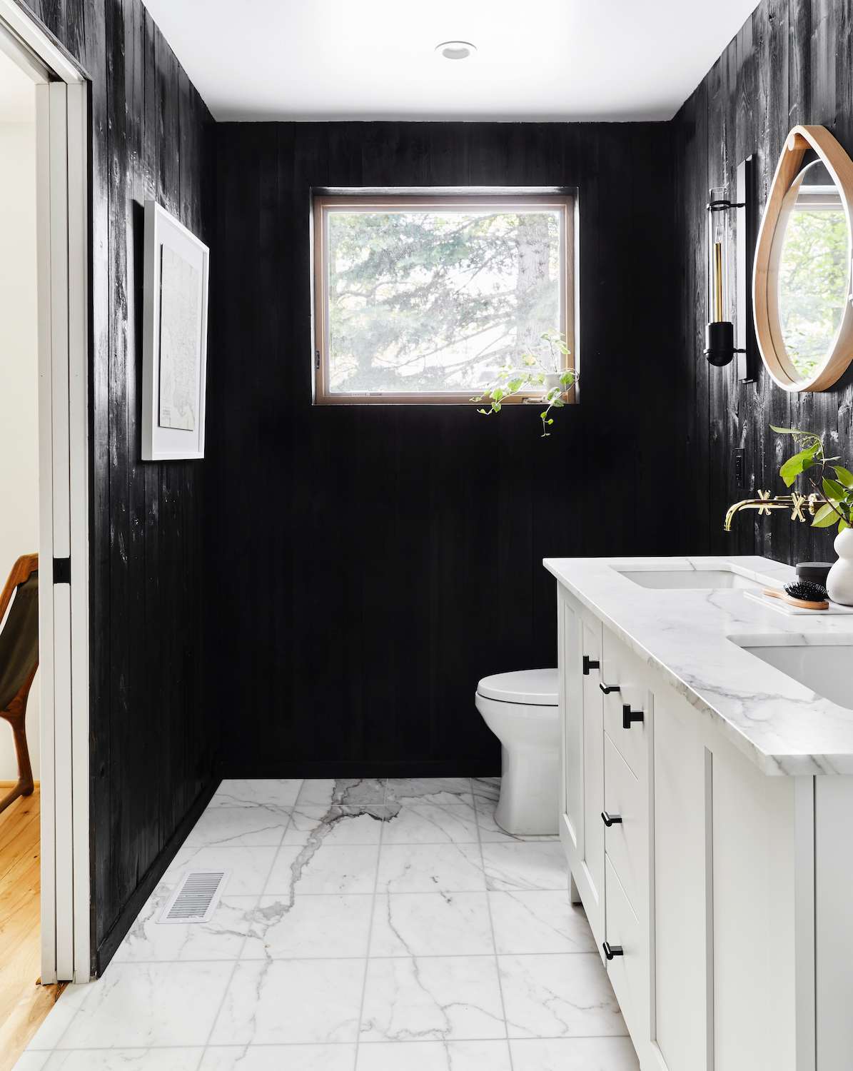 29 Black Bathrooms for an Ultra Chic Oasis