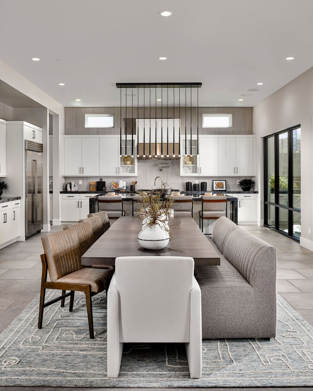 29 Kitchen Dining Room Combo Ideas That Redefine Open Concept With Zero Tolerance for Awkward Layouts