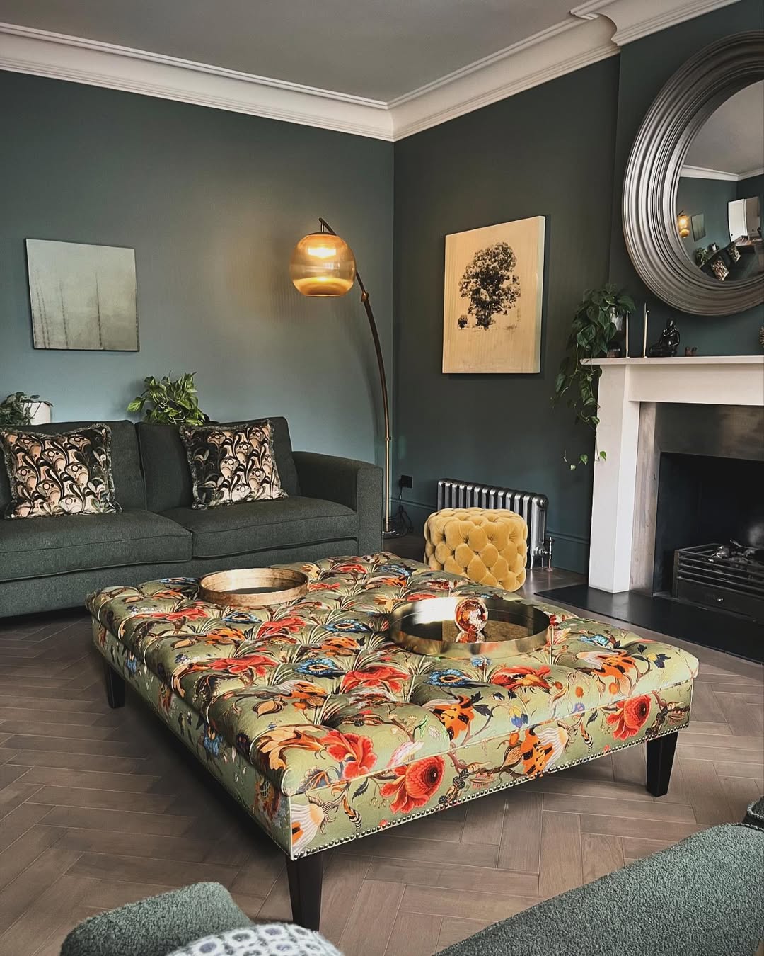 30 Dark Green Living Room Ideas for 2026 The Only Shades That Look Rich Not Random