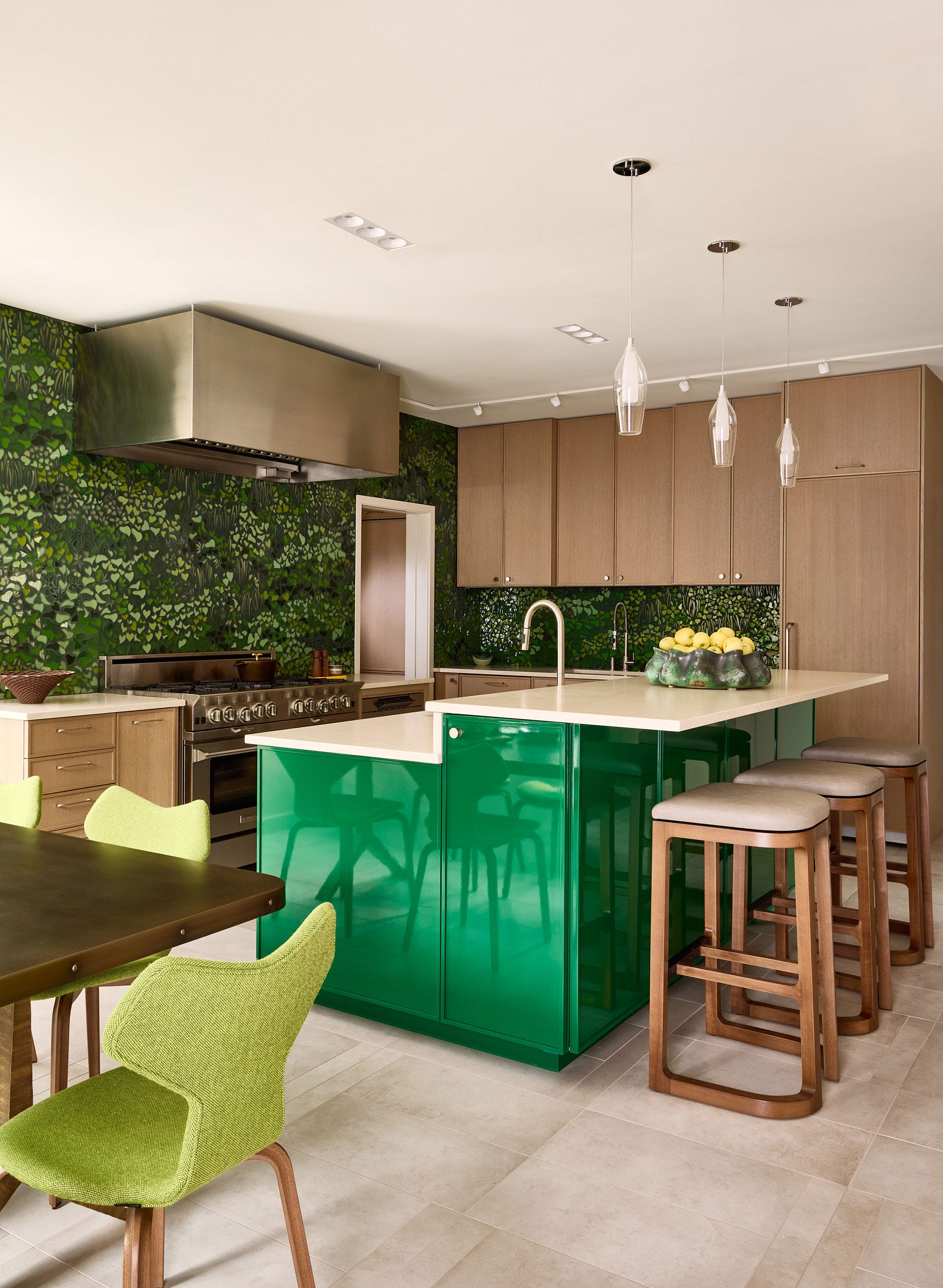 37 Green Kitchen Cabinet Ideas for a Fresh Start in 2025