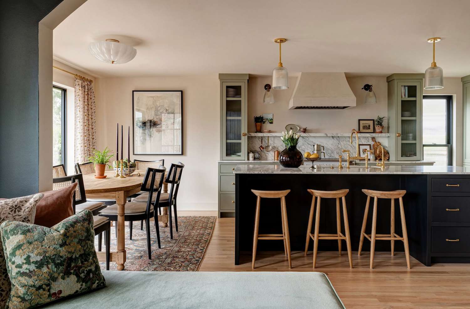 38 Open-Concept Kitchens That Prove the Layout Is Still Worth It