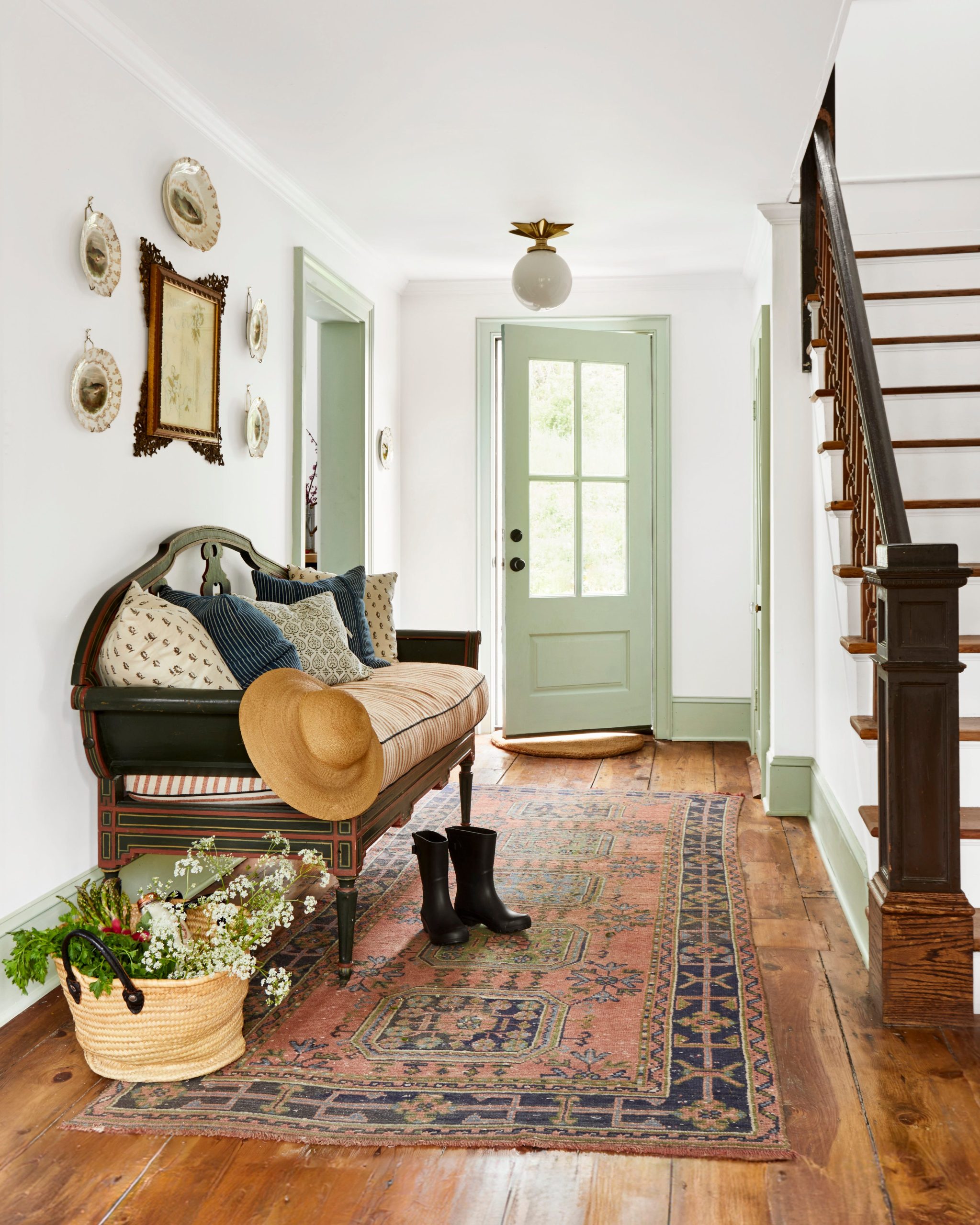 48 Entryway Ideas for Your Front Door, Foyer, Mudroom, and More