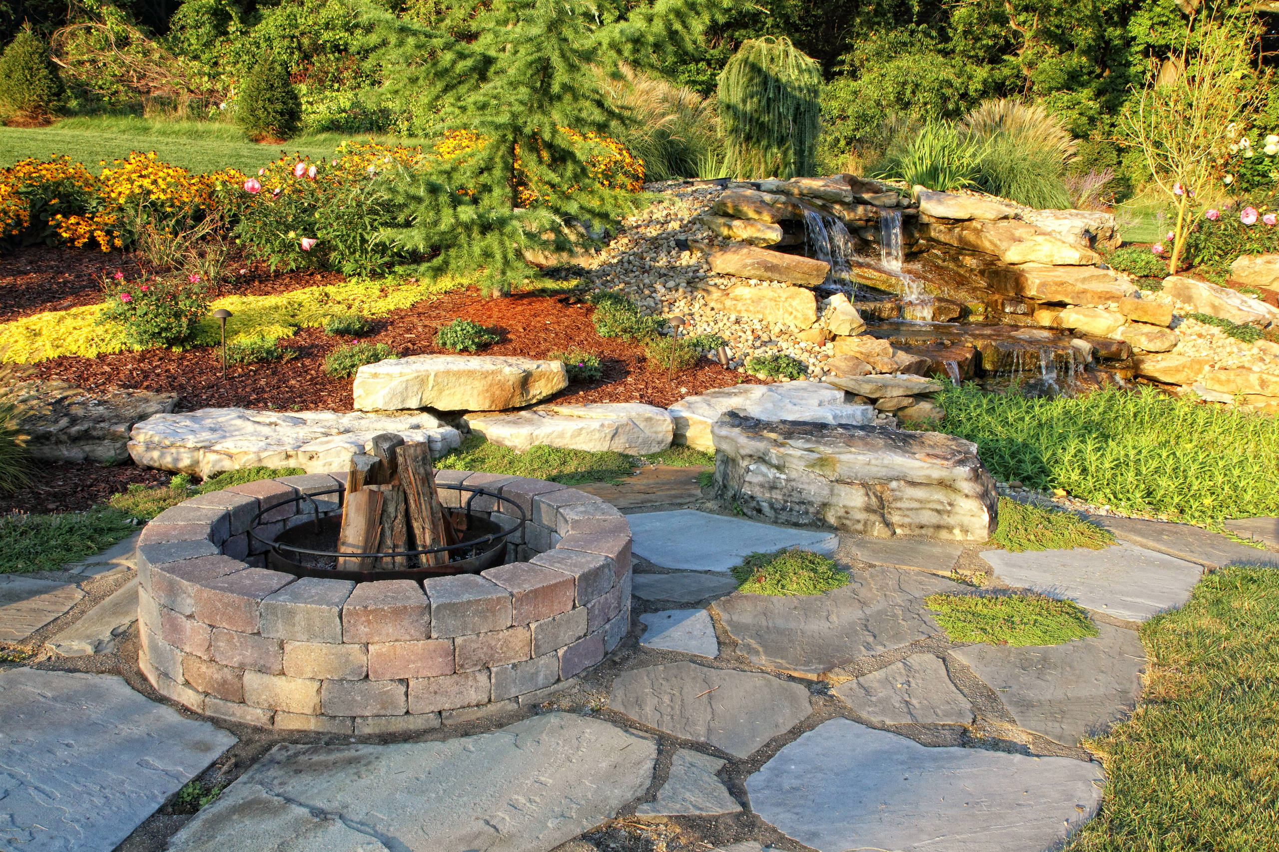 75 Rock Landscaping Ideas You'll Love - April, 2026 | Houzz