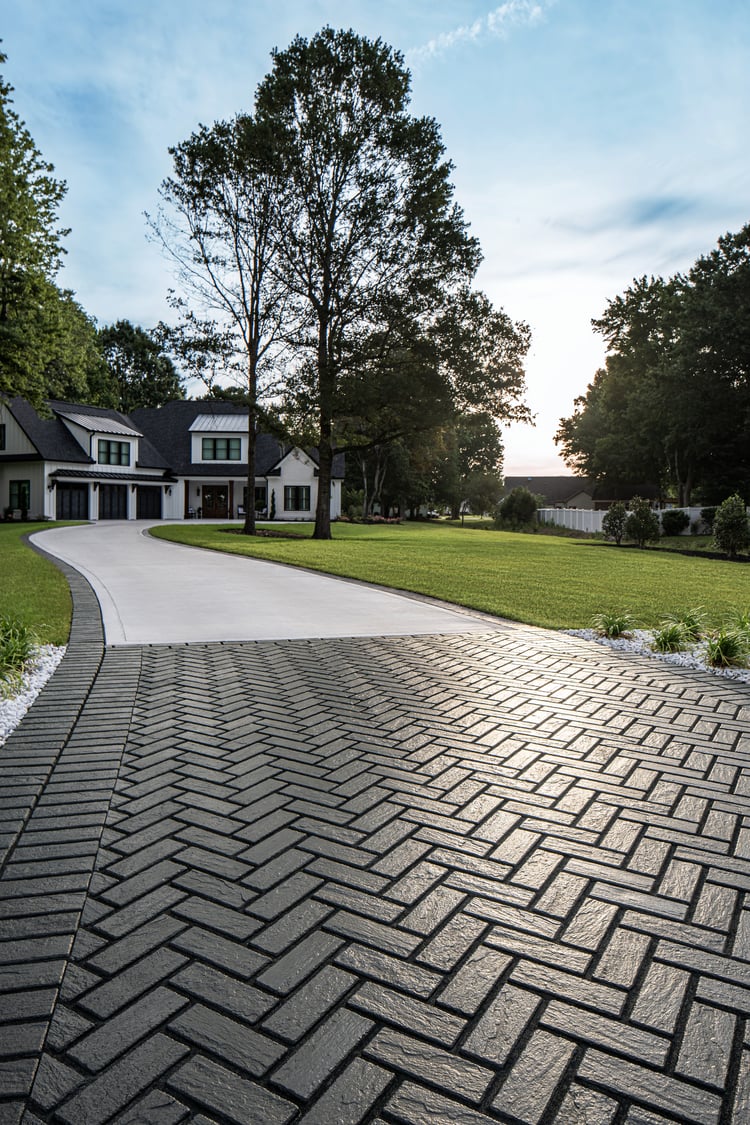 9 Driveway Ideas To Transform Your Entrance in 2026 - Techo-Bloc