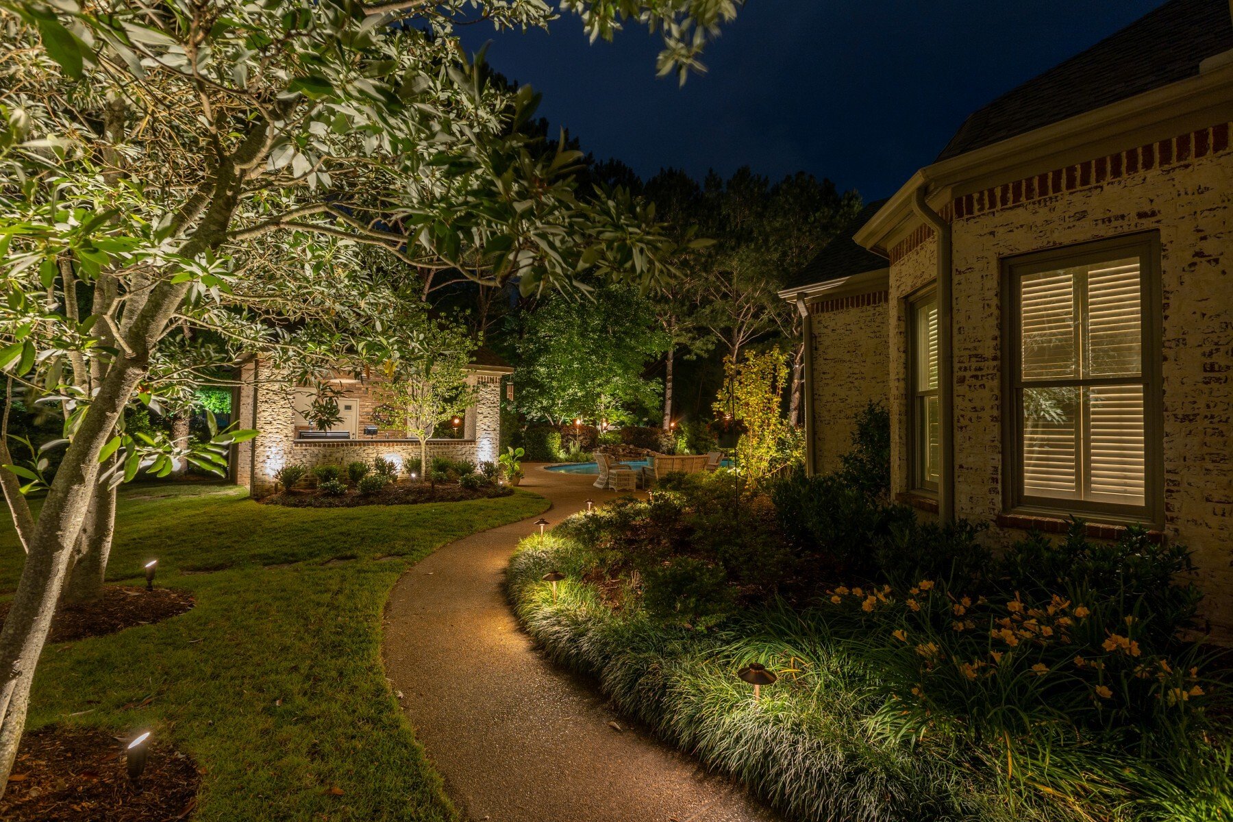 A Complete Guide to Pathway & Driveway Lighting: Securing Your Home with Style
