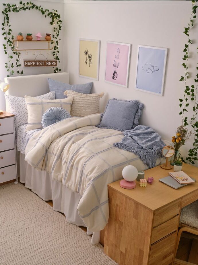 A Guide to Aesthetic Dorm Room (+ Inspo) | The Other Aesthetic