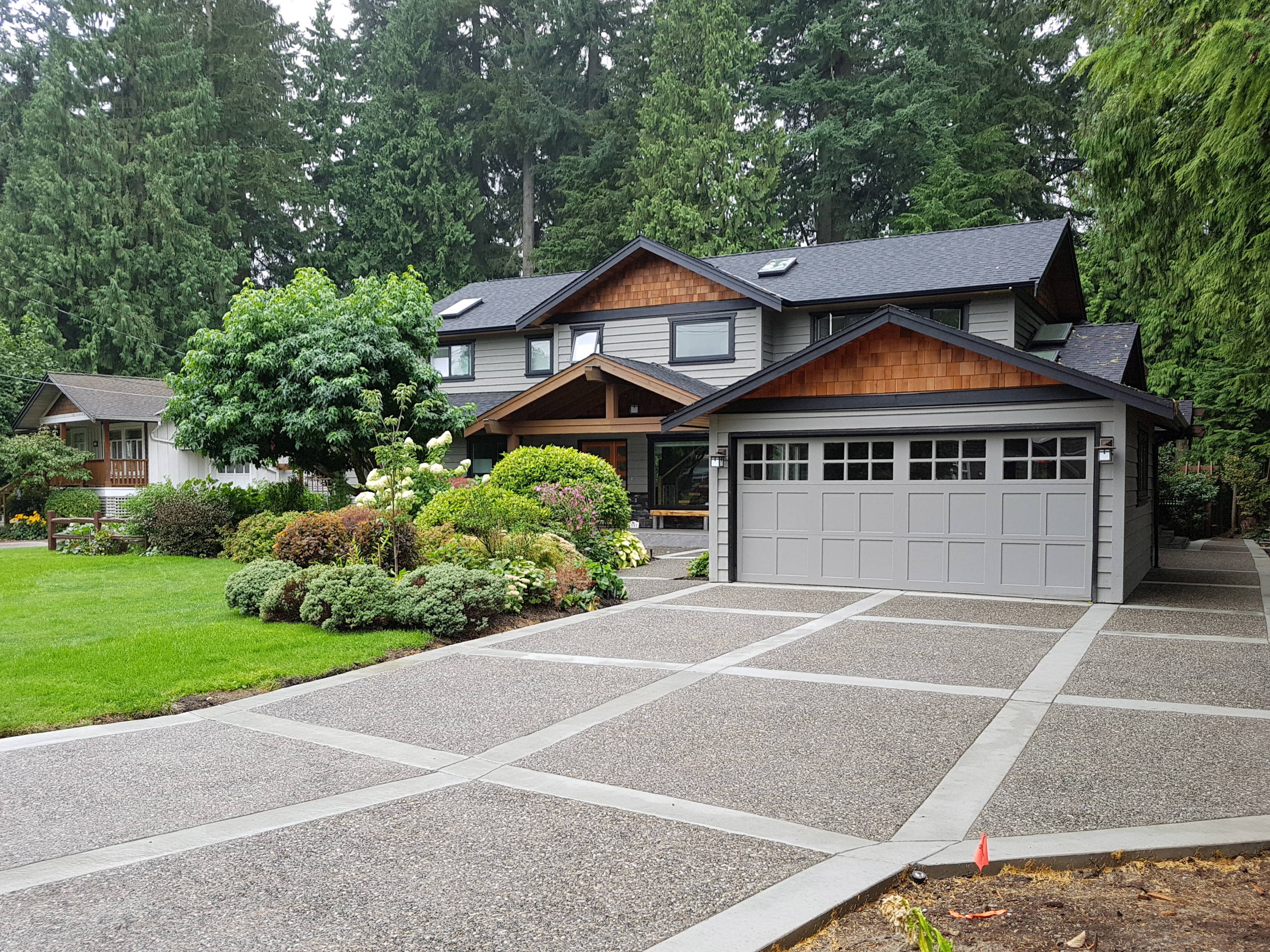 Concrete Driveway - Photos & Ideas | Houzz