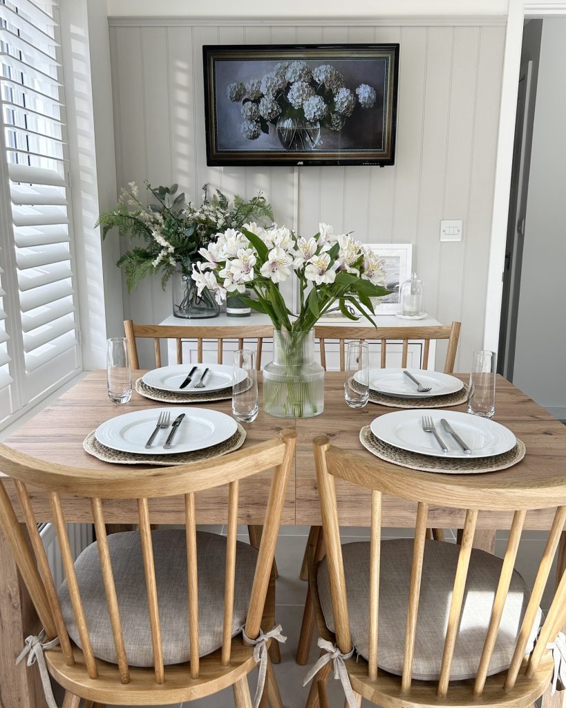 Dining table decor: 5 stylish ideas for every space