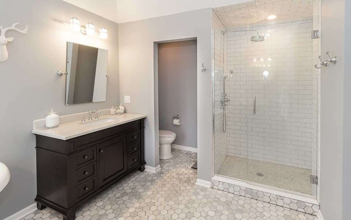 Doorless Walk-In Shower Ideas for a Stunning Bathroom Renovation