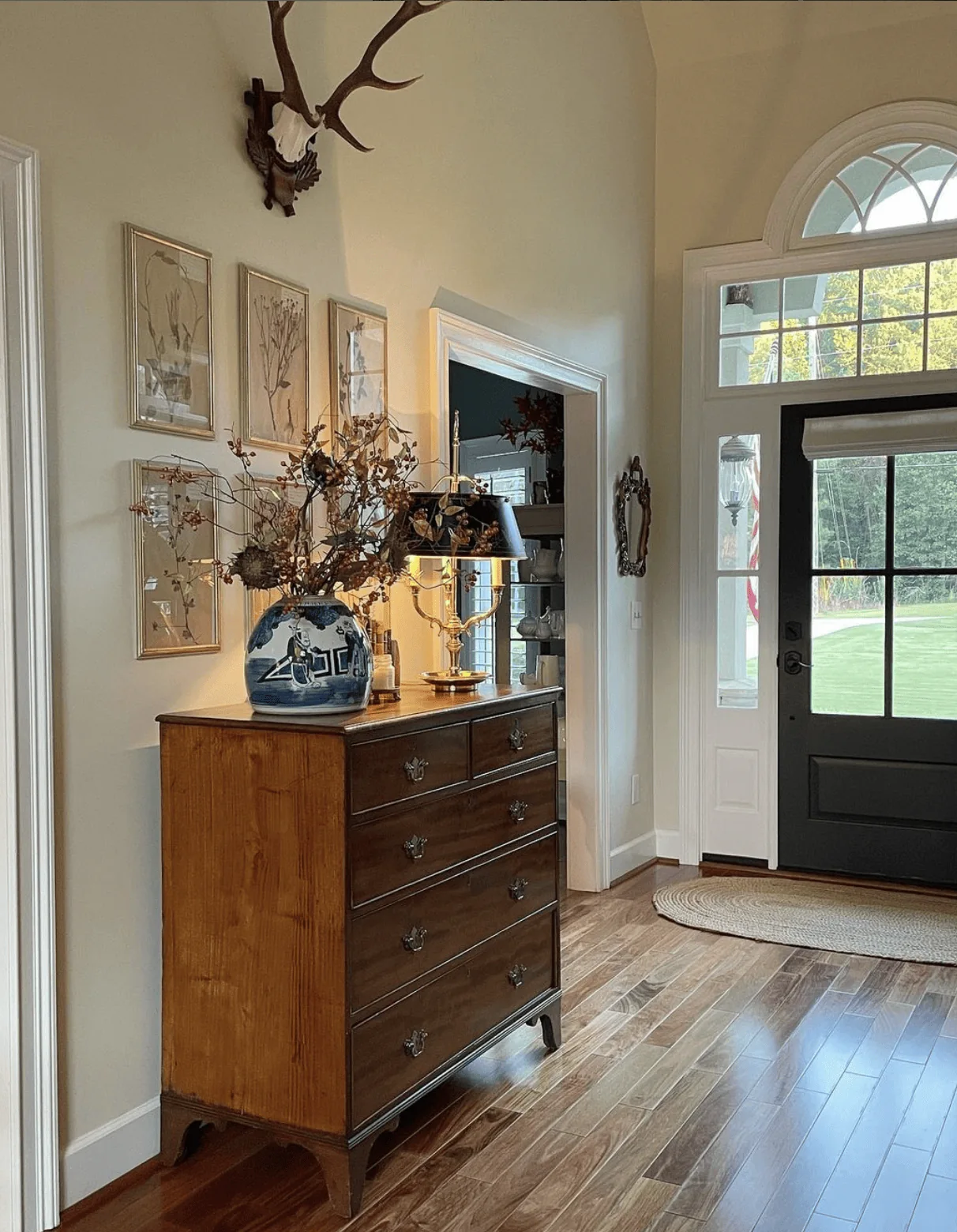 Entry Table Decor Ideas: Simple Tips to Elevate Your Entryway