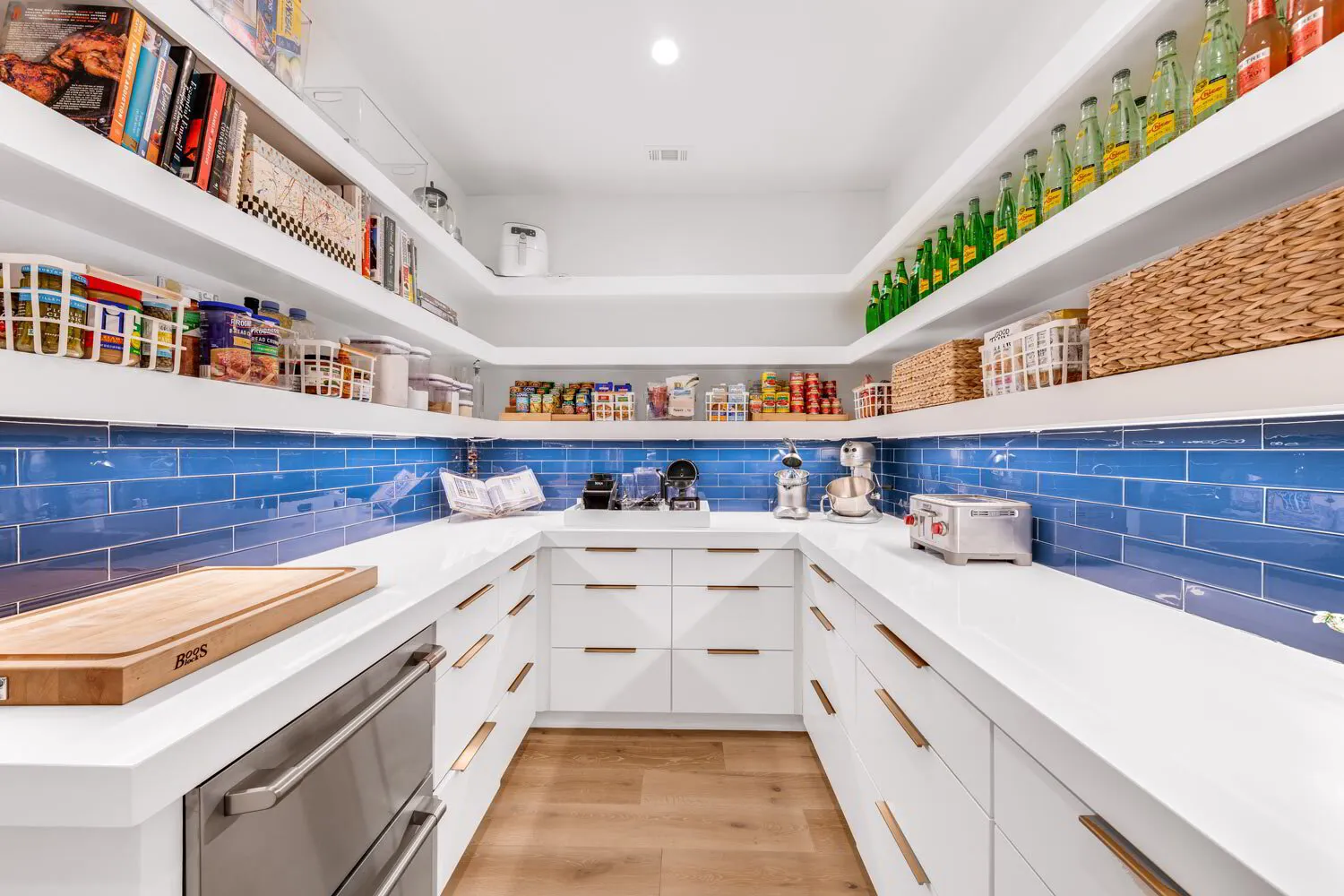 Extreme Kitchen Pantries