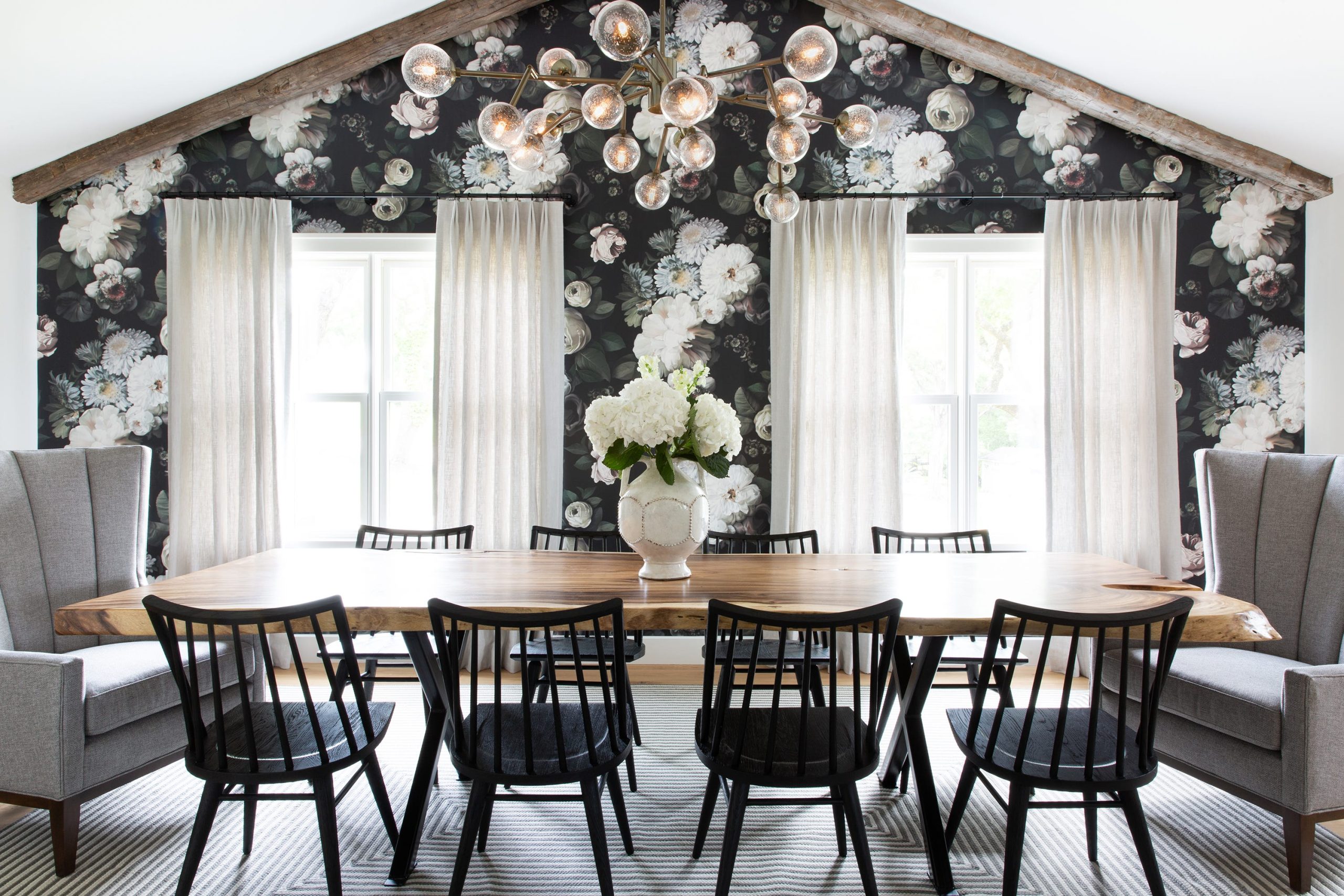 Eye-Catching Dining Rooms with Floral Wallpaper - How to Use Floral Wallpaper
