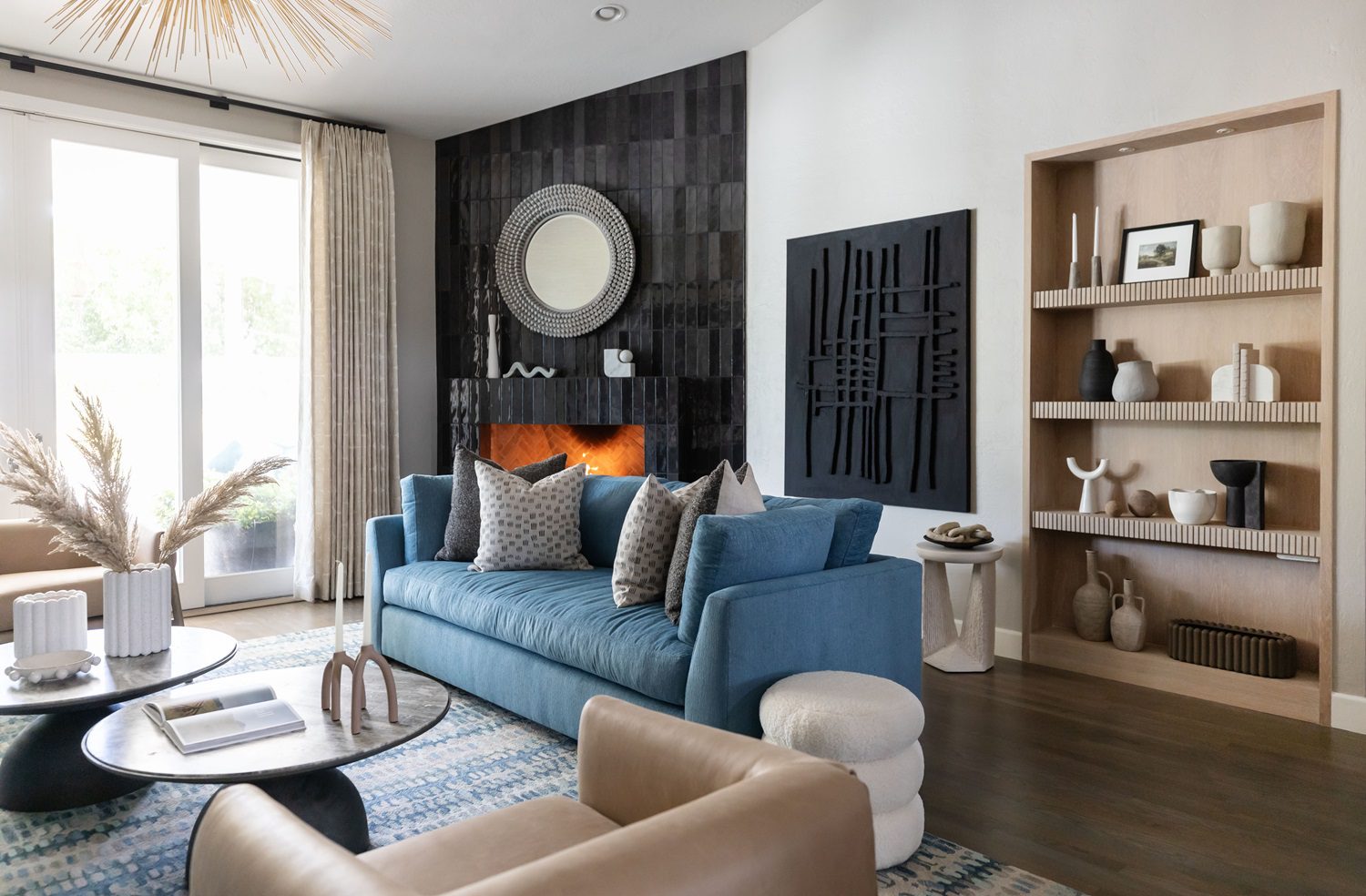 How To Arrange Furniture In A Rectangular Living Room - Ideas