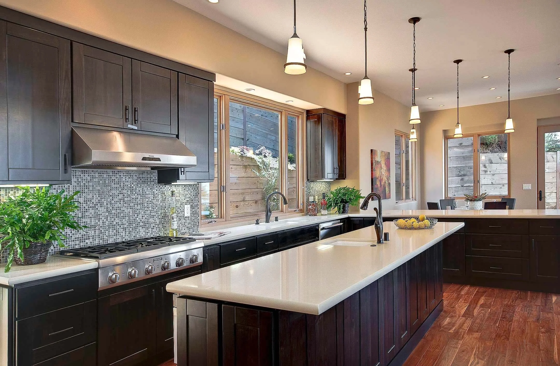 How to Pair Kitchen Countertops with Dark Kitchen Cabinets? - Install Kitch
