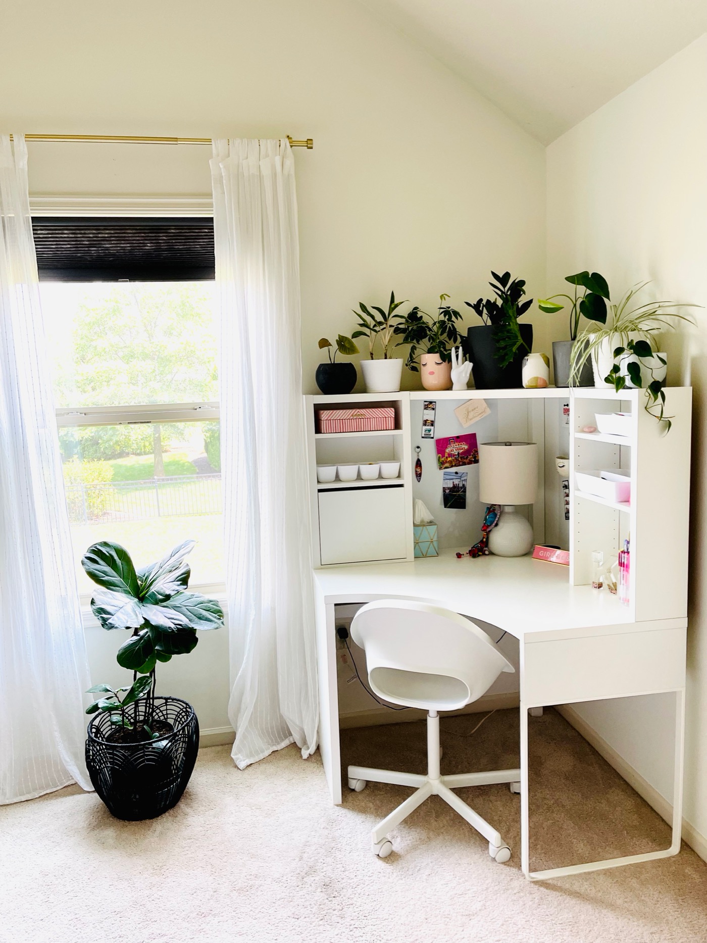 How to Style a Corner Desk in a Teen's Room - Life Love Larson