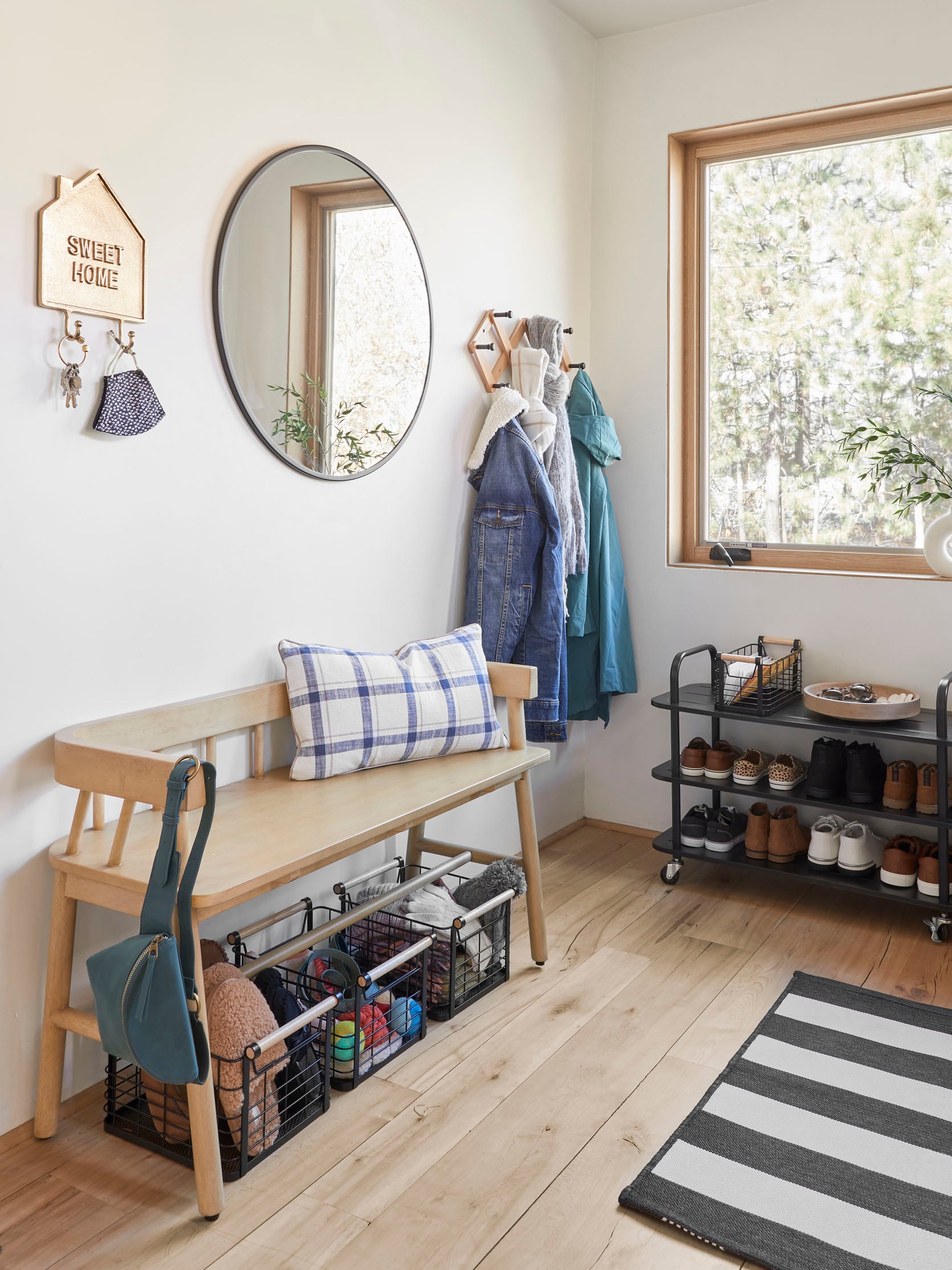 IT'S TIME TO ORGANIZE - Small Entry Organization Hacks For Those Of Us Who Are 'Mudroom-Less' - Emily Henderson