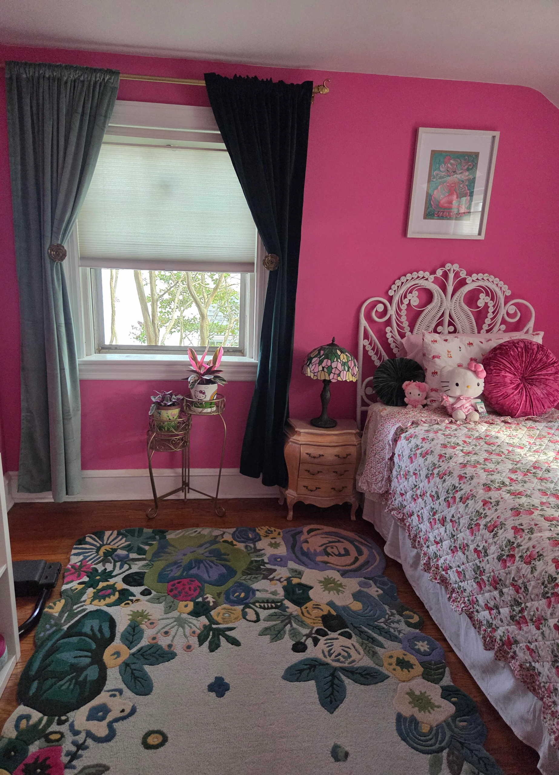 Ladies who like bright and coloful, is this the right color for an accent wall? : r/femalelivingspace